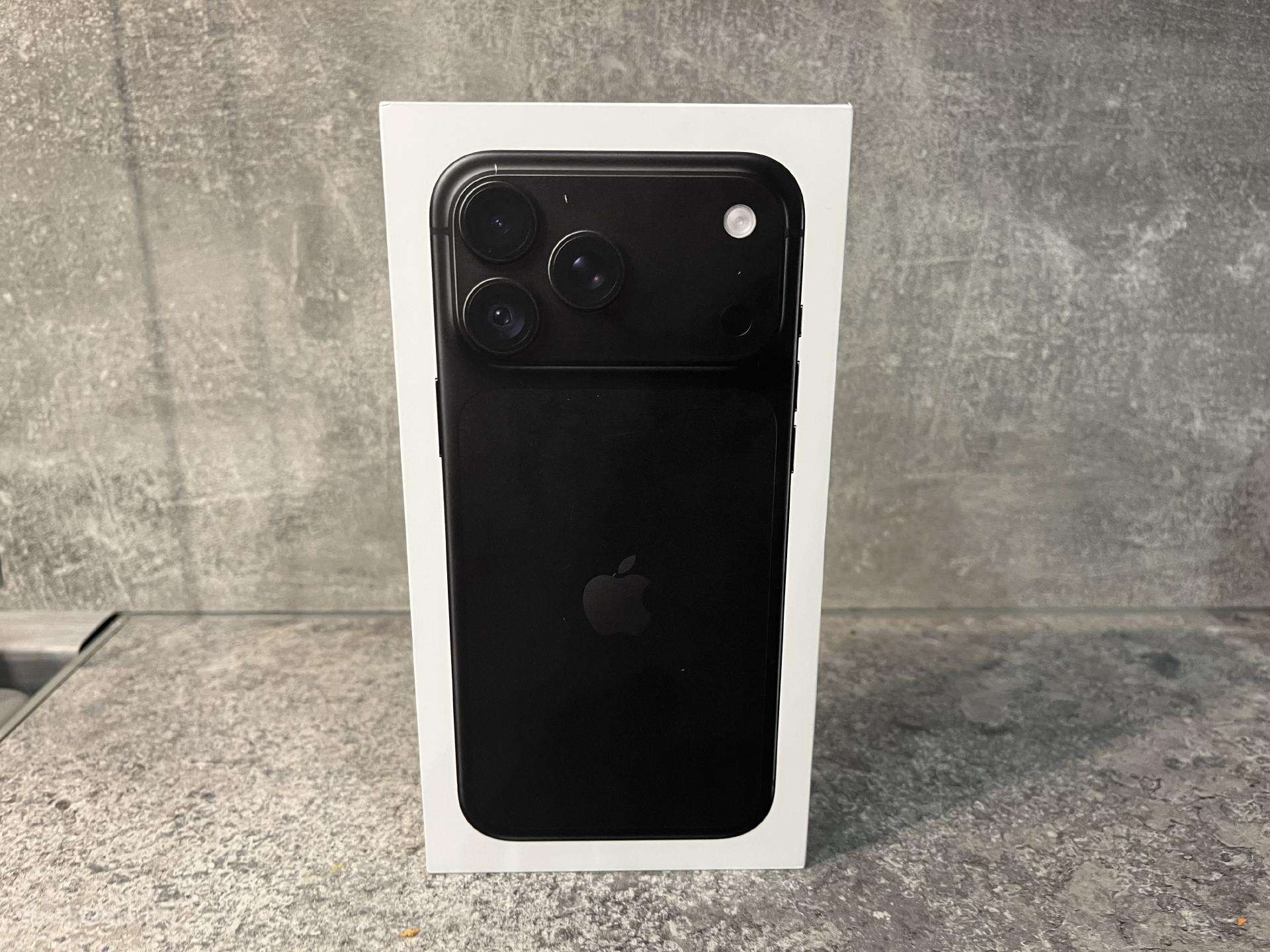 Naujas Apple iPhone 18 Pro Max Juodas