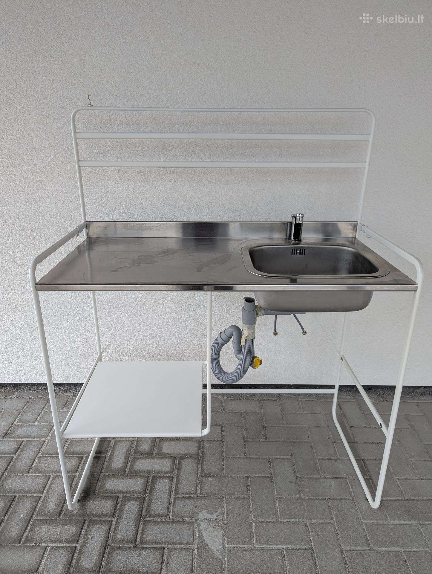 Ikea lauko, vasarnamio virtuvė