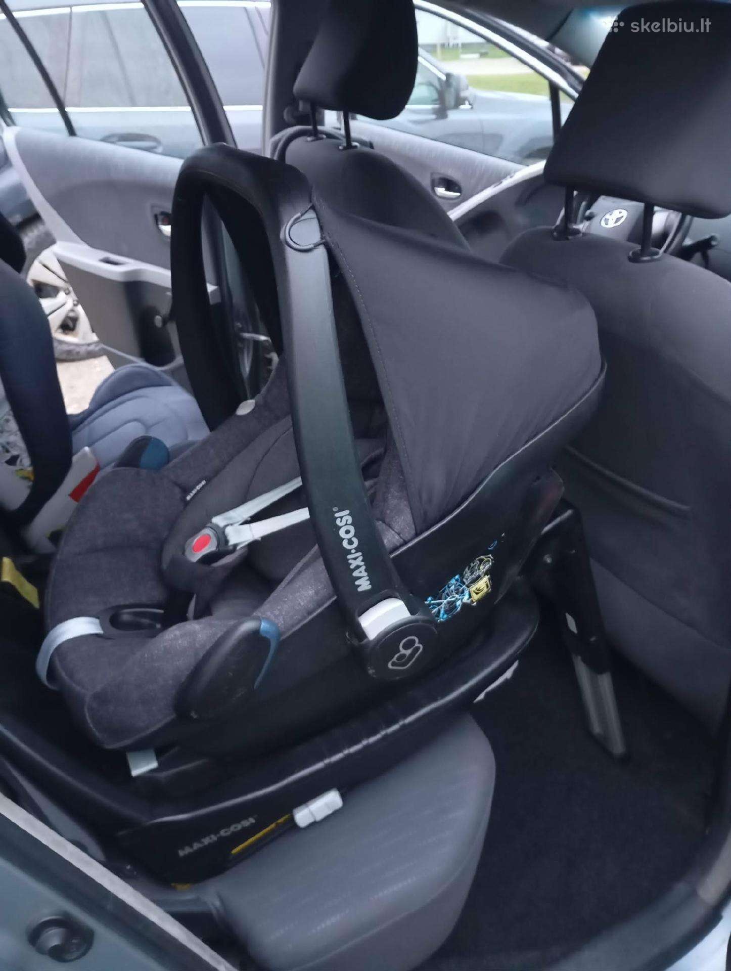 Maxi-cosi automobilio kėdutė su Isofix baze