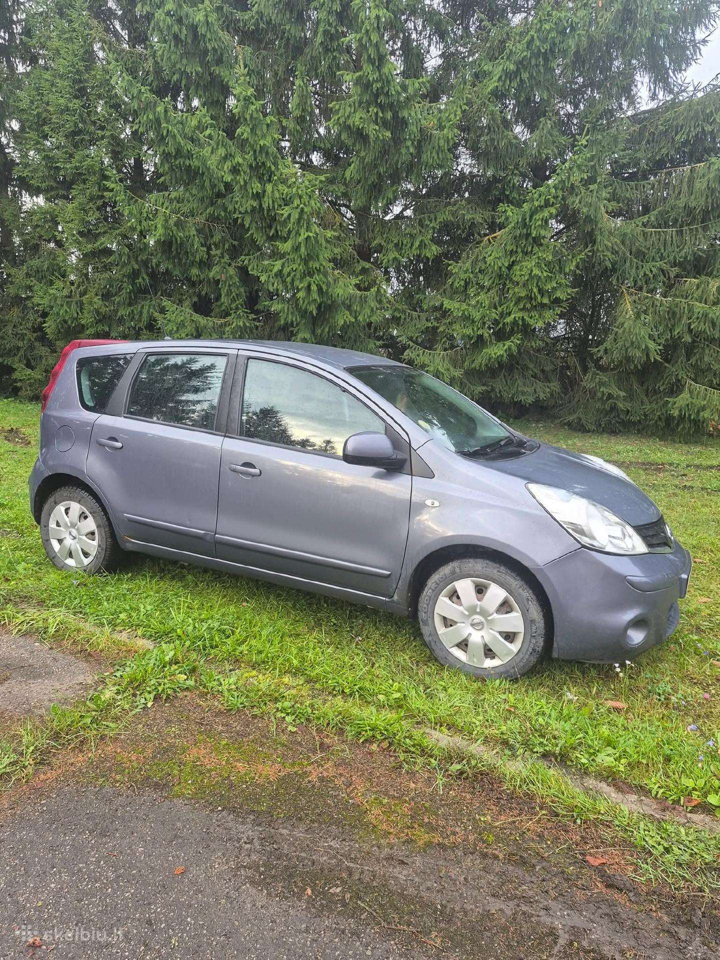 Parduodu Nissan Note ekonomišką automobilį