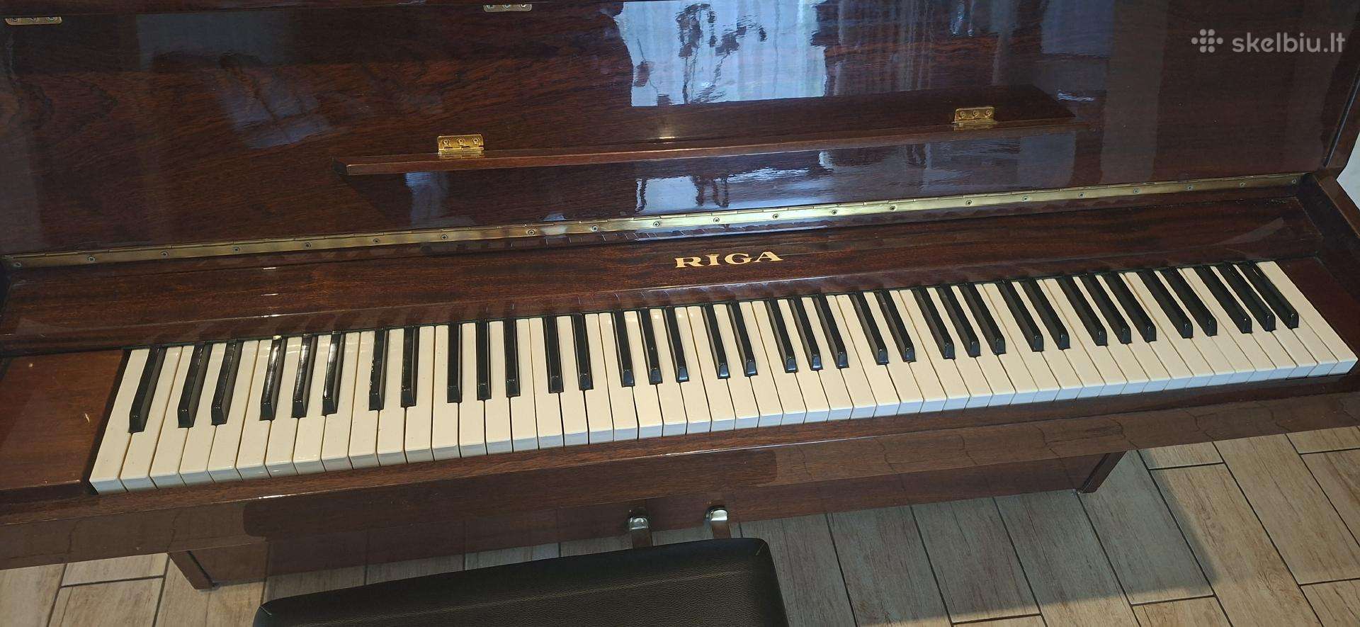 Pianinas Riga