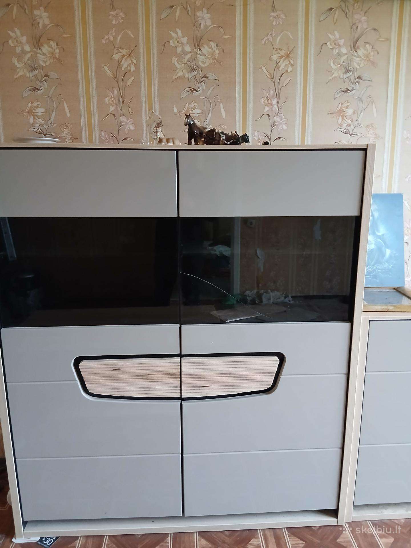 Kaina 600