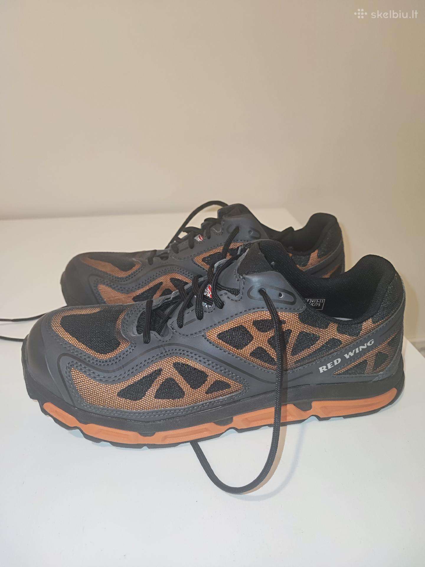 Darbo batai, kietintas priekis. Red wing