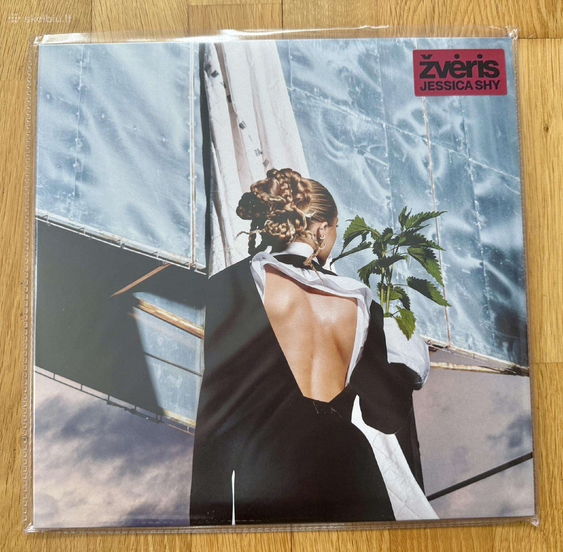Lietuviški vinilai: Jurga, Somov, Jessica Shy