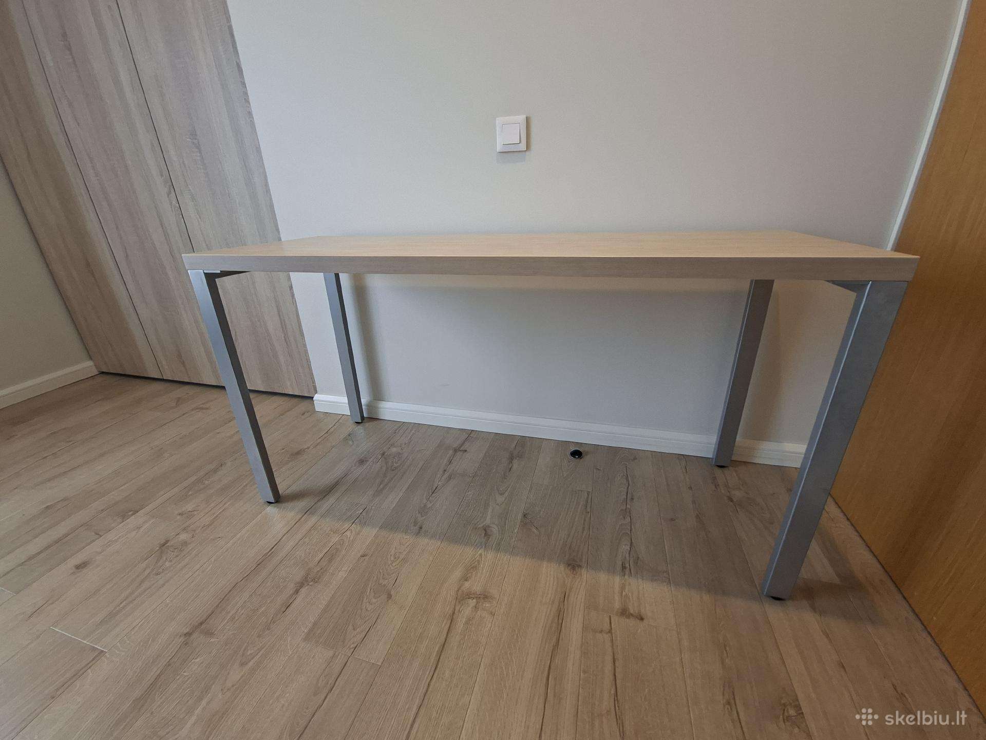 Rašomasis stalas ir spintelė