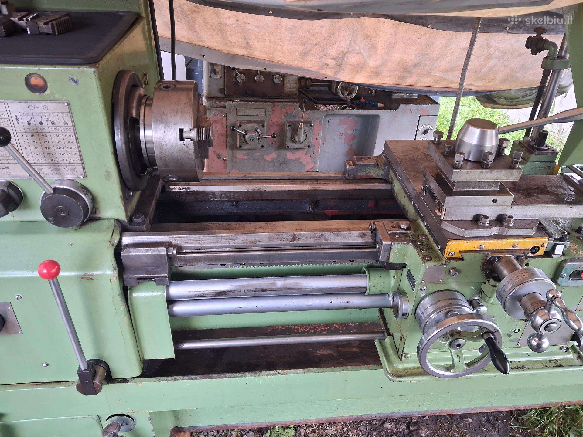 Metalo tekinimo staklės 16k20