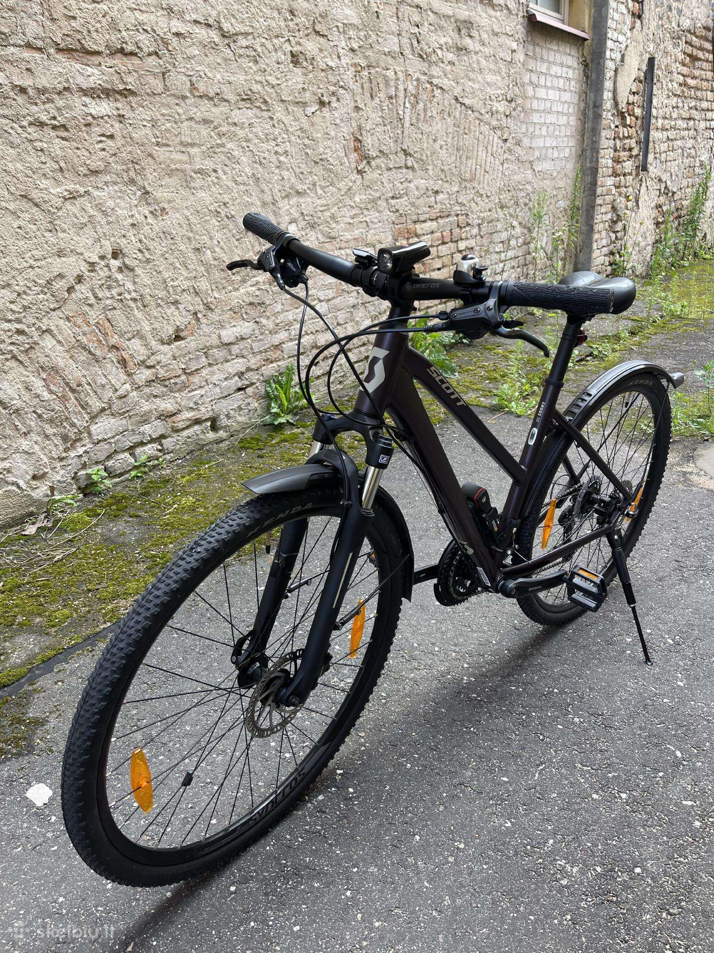 Hybrid bike Scott 28″