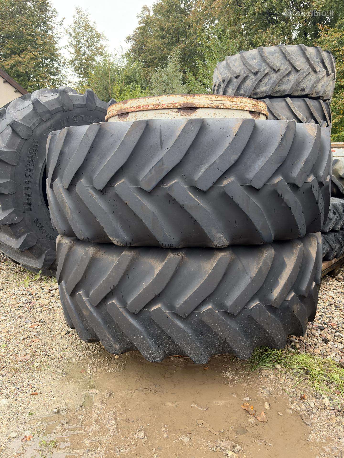 650/65r42 traktoriaus dubliai
