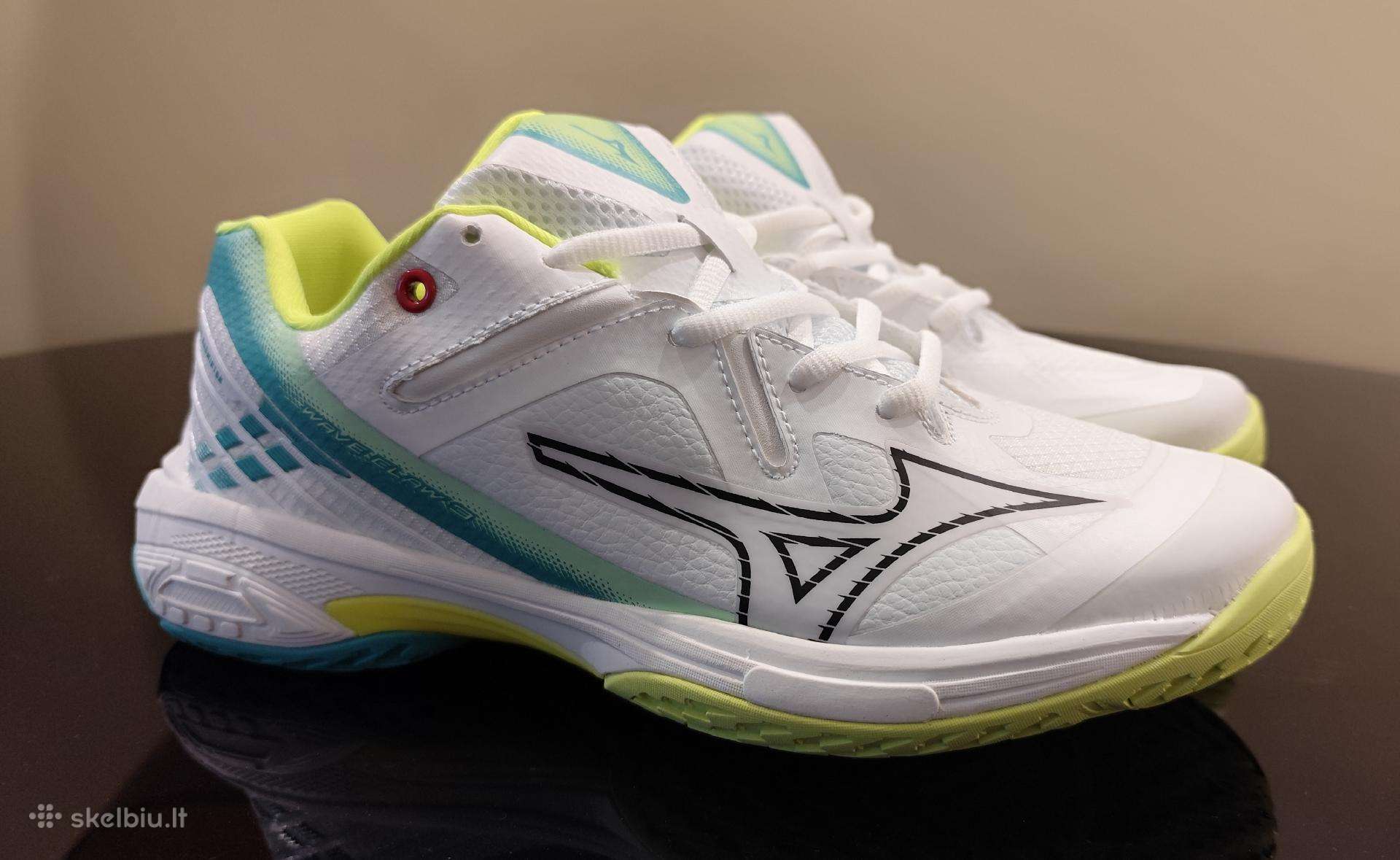 Mizuno bateliai