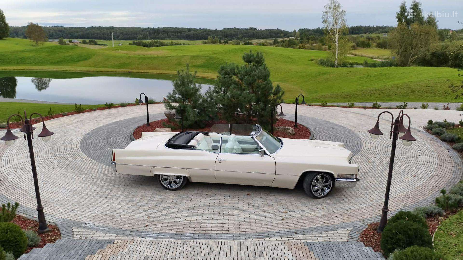 Cadillac DeVille, Лимузин