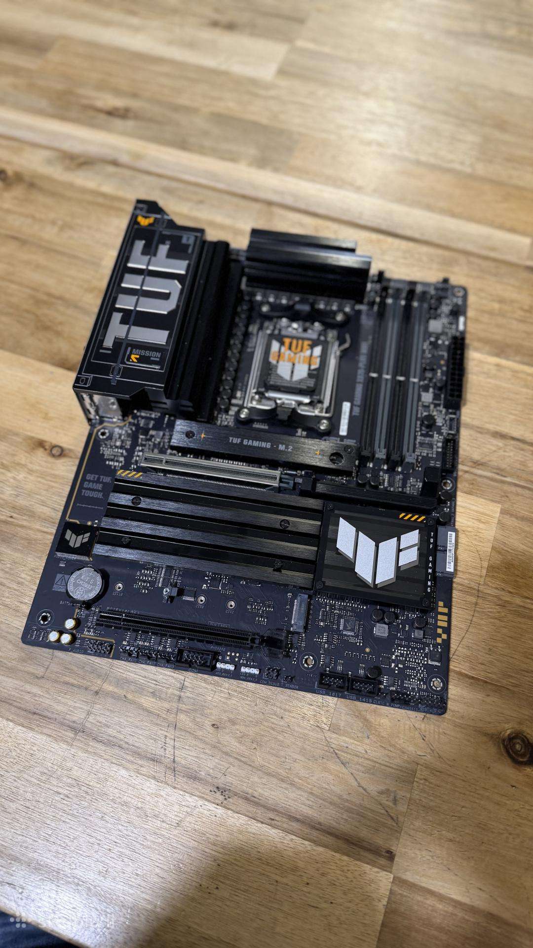 Asus Tuf Gaming X870-plus WiFi motininė plokštė