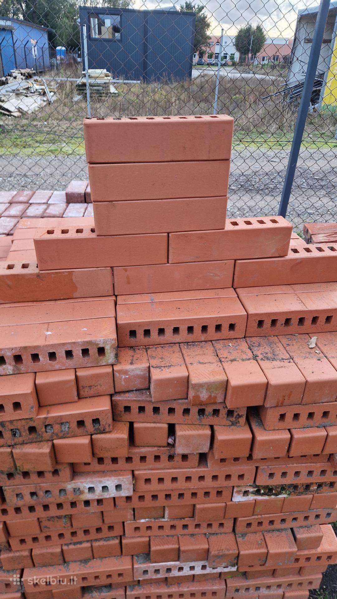 Naujos apdailinės plytos 5eur.-1kv.m.