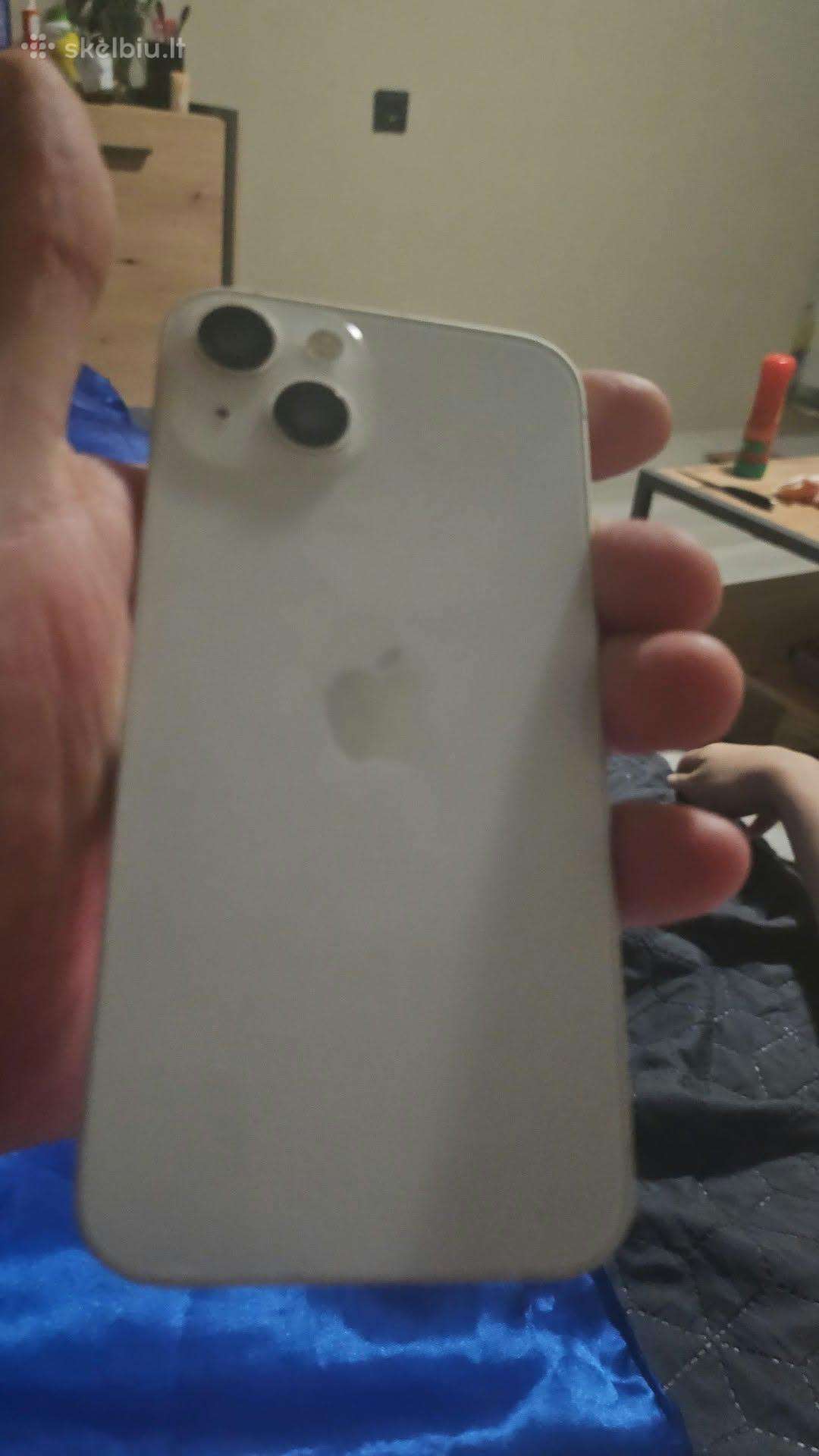 iPhone 13