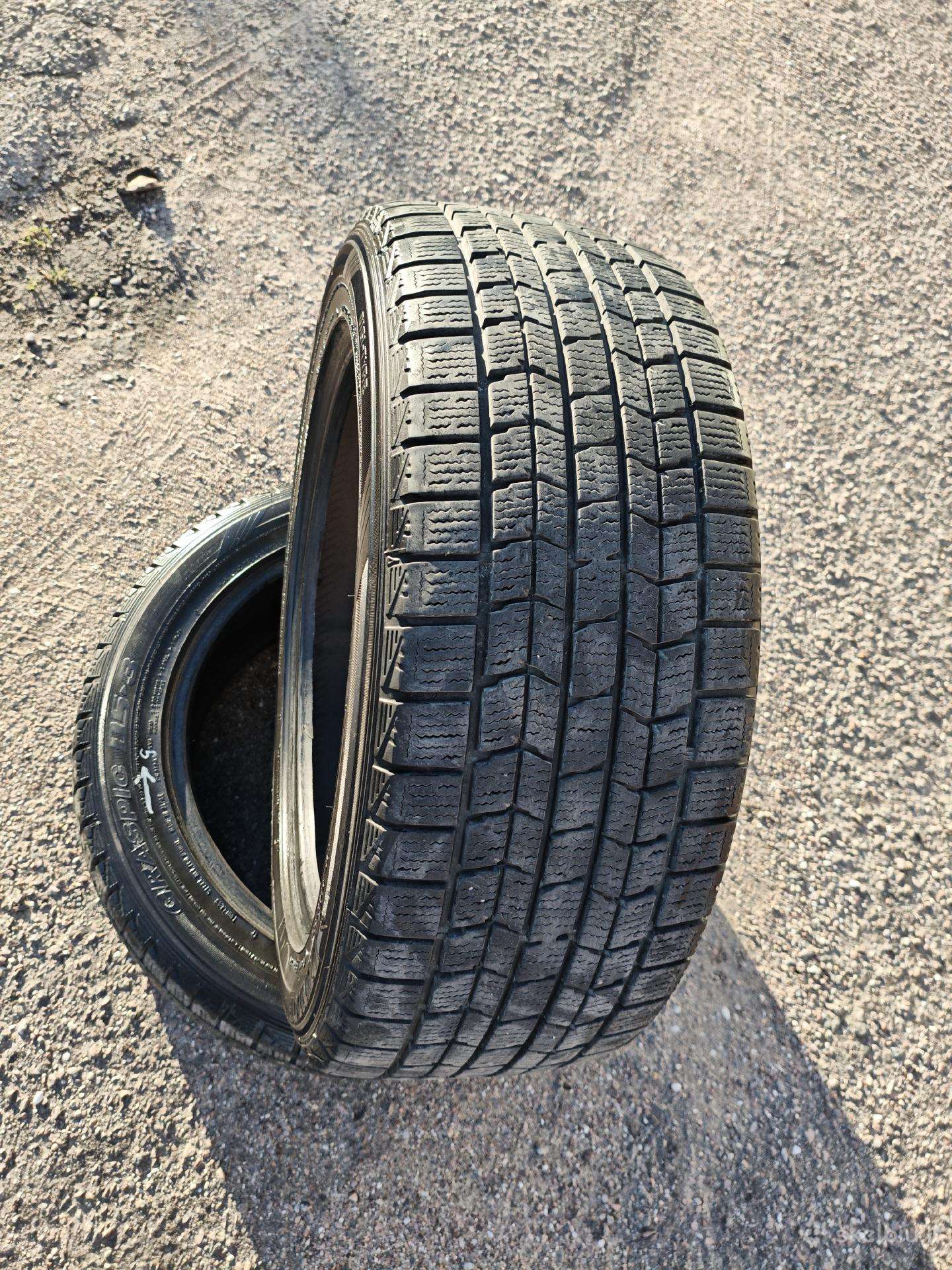 Dunlop 215/55 R17, 2 vnt. (Likutis ~8mm)