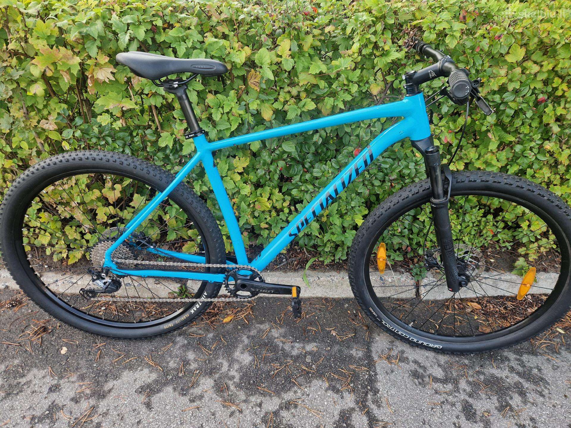 Specialized 29er XL + Trek 29er M 2025m.