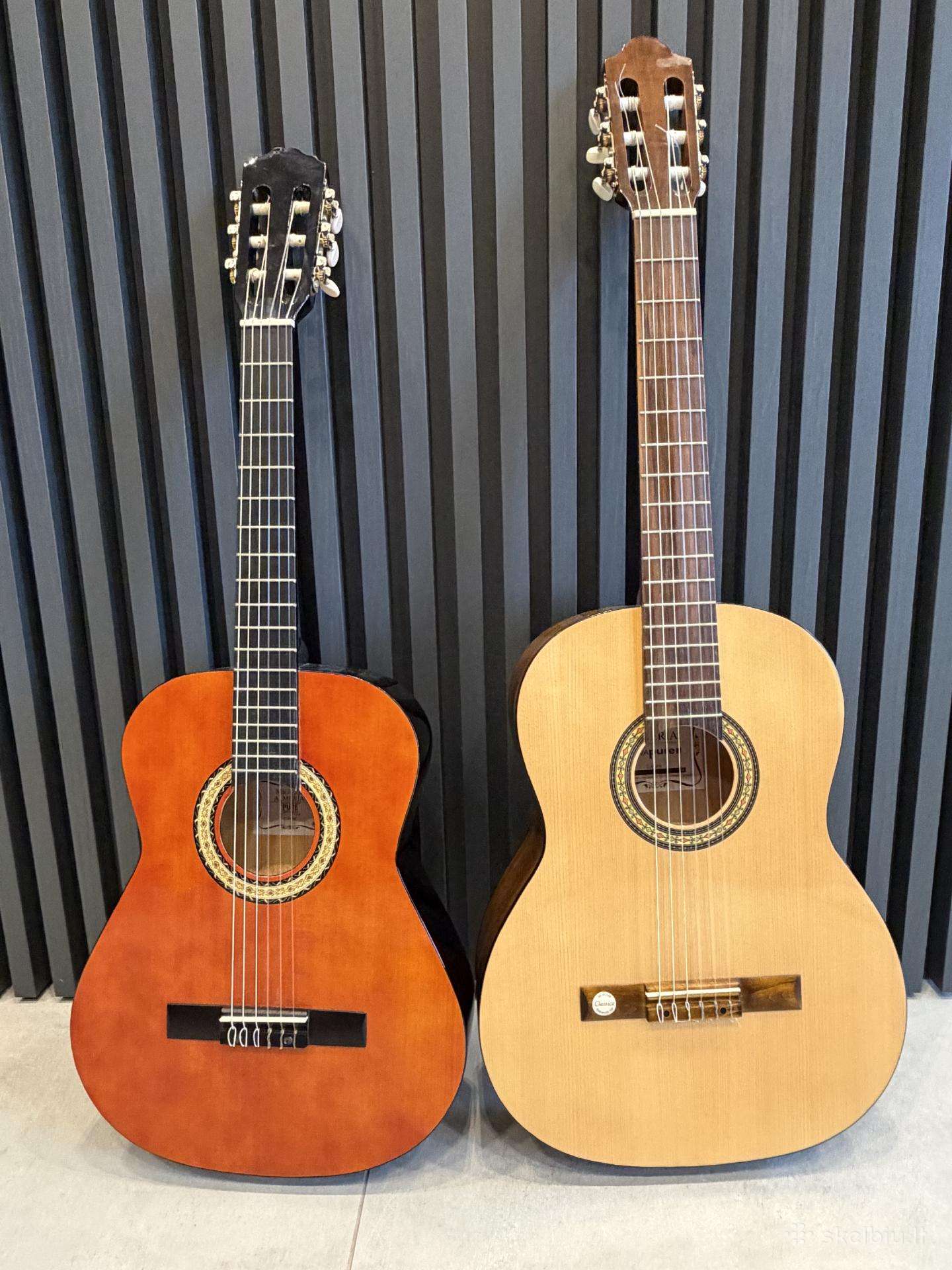 2 klasikinės Miguel Almeria gitaros 4/4 ir 3/4