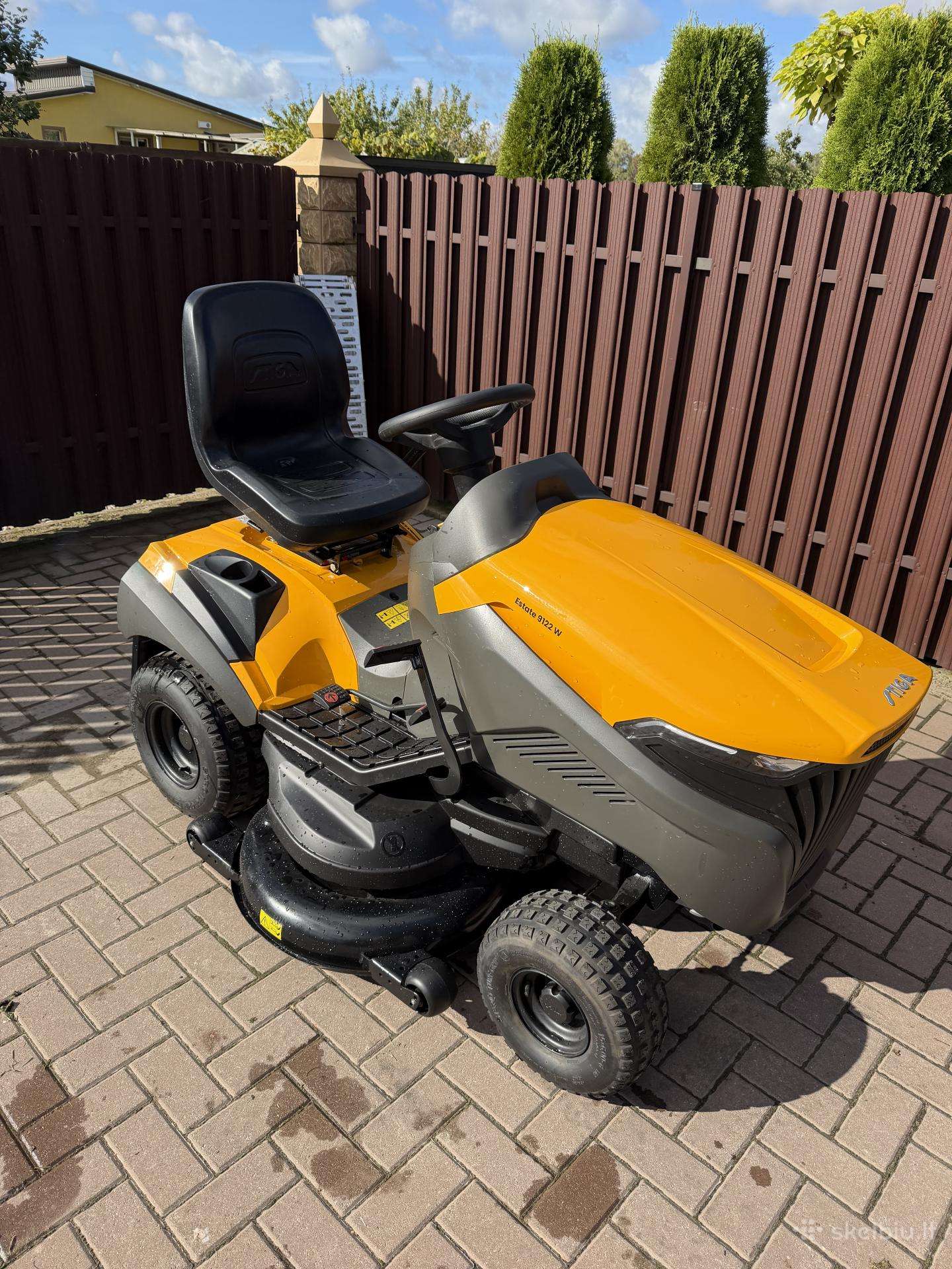 Sodo traktoriukas Stiga 9122w