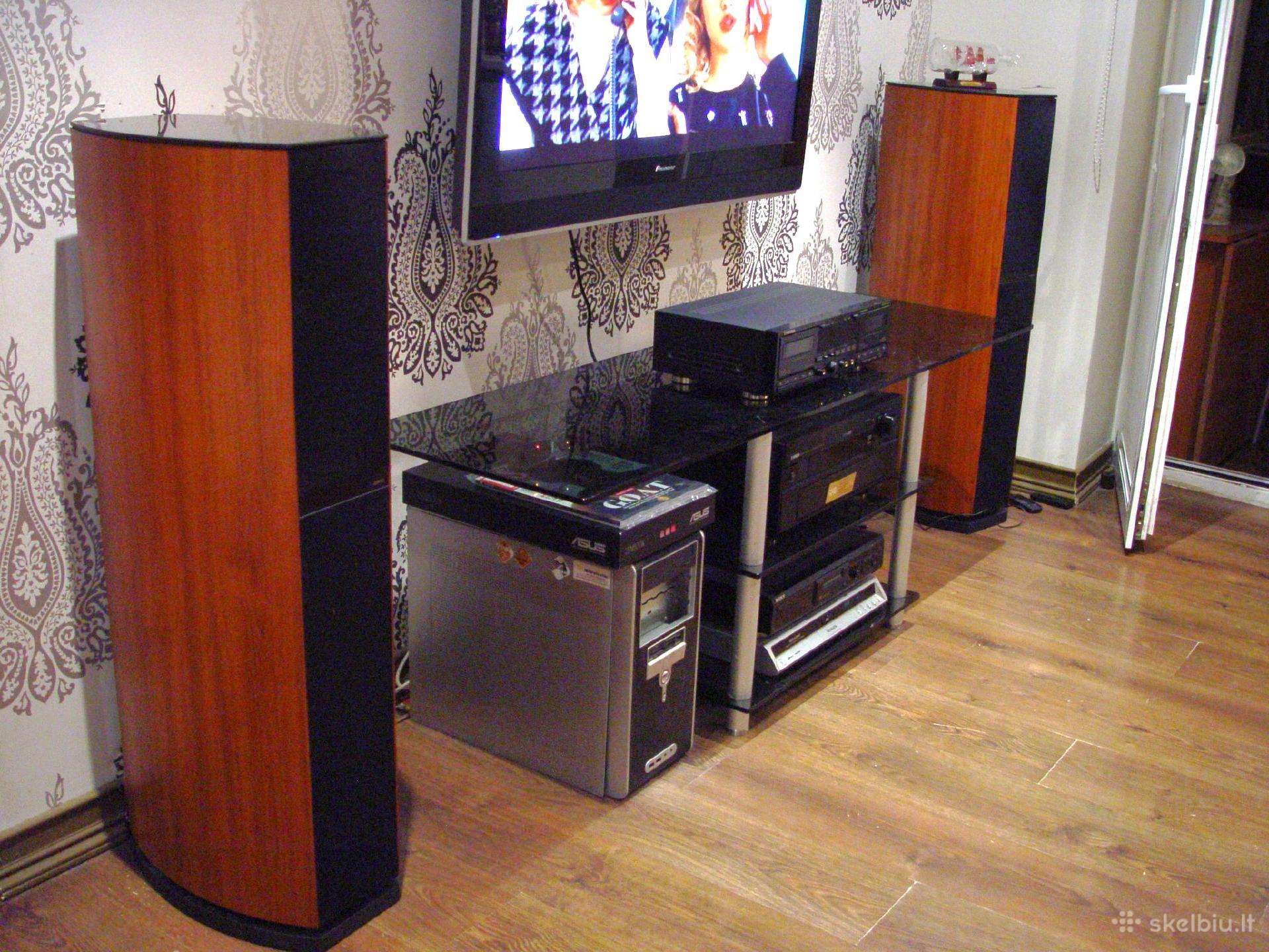 Jamo D590 Floor Standing Speakers. Made in Denmark