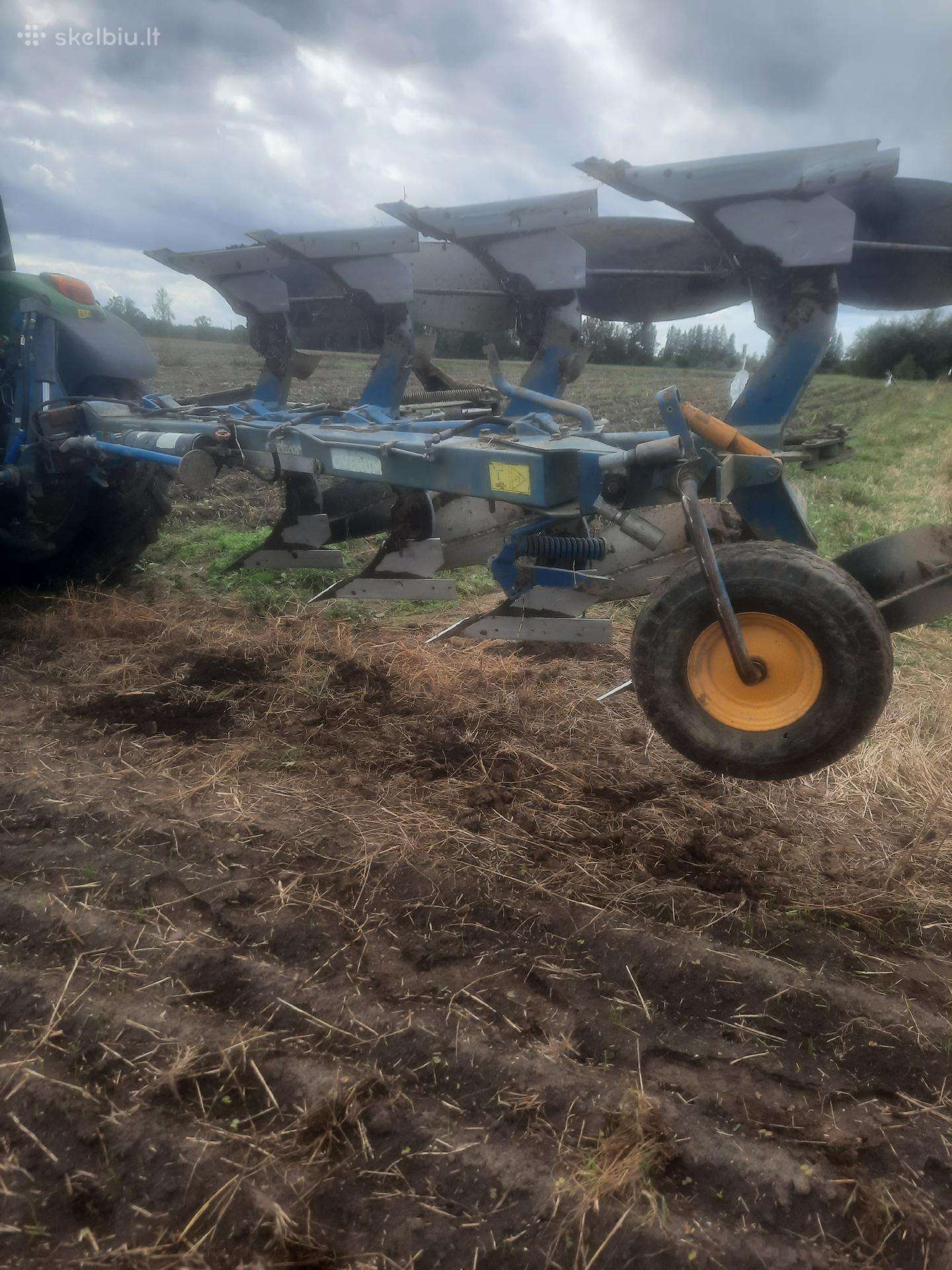 -Kita-, ploughs