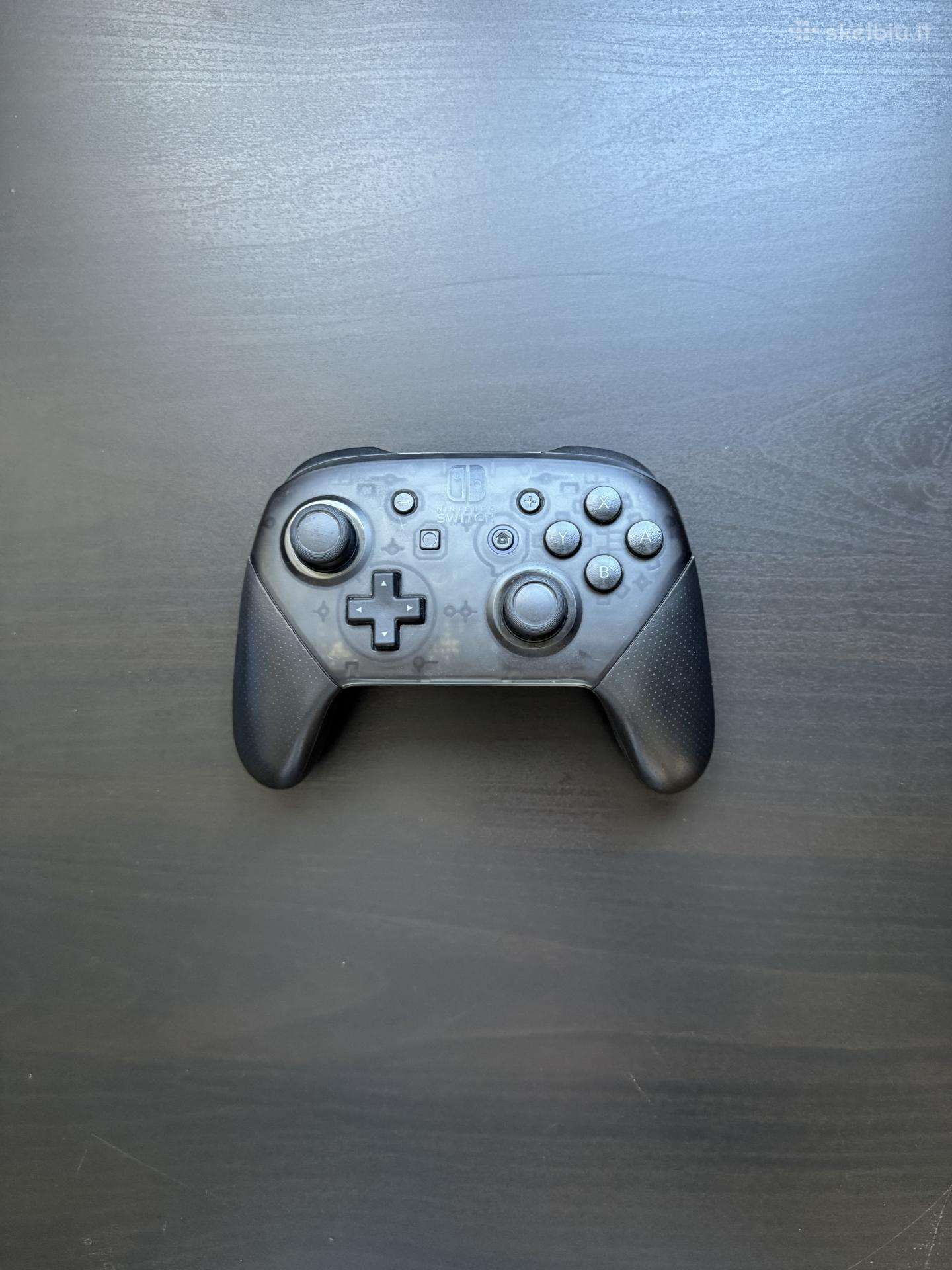 Nintendo Switch Pro Controller