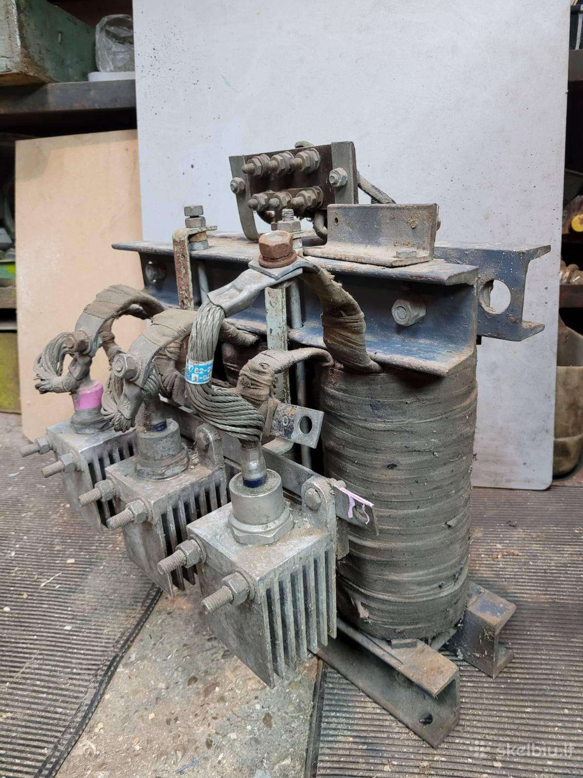 Mototechnikos užvedimo auto transformatorius