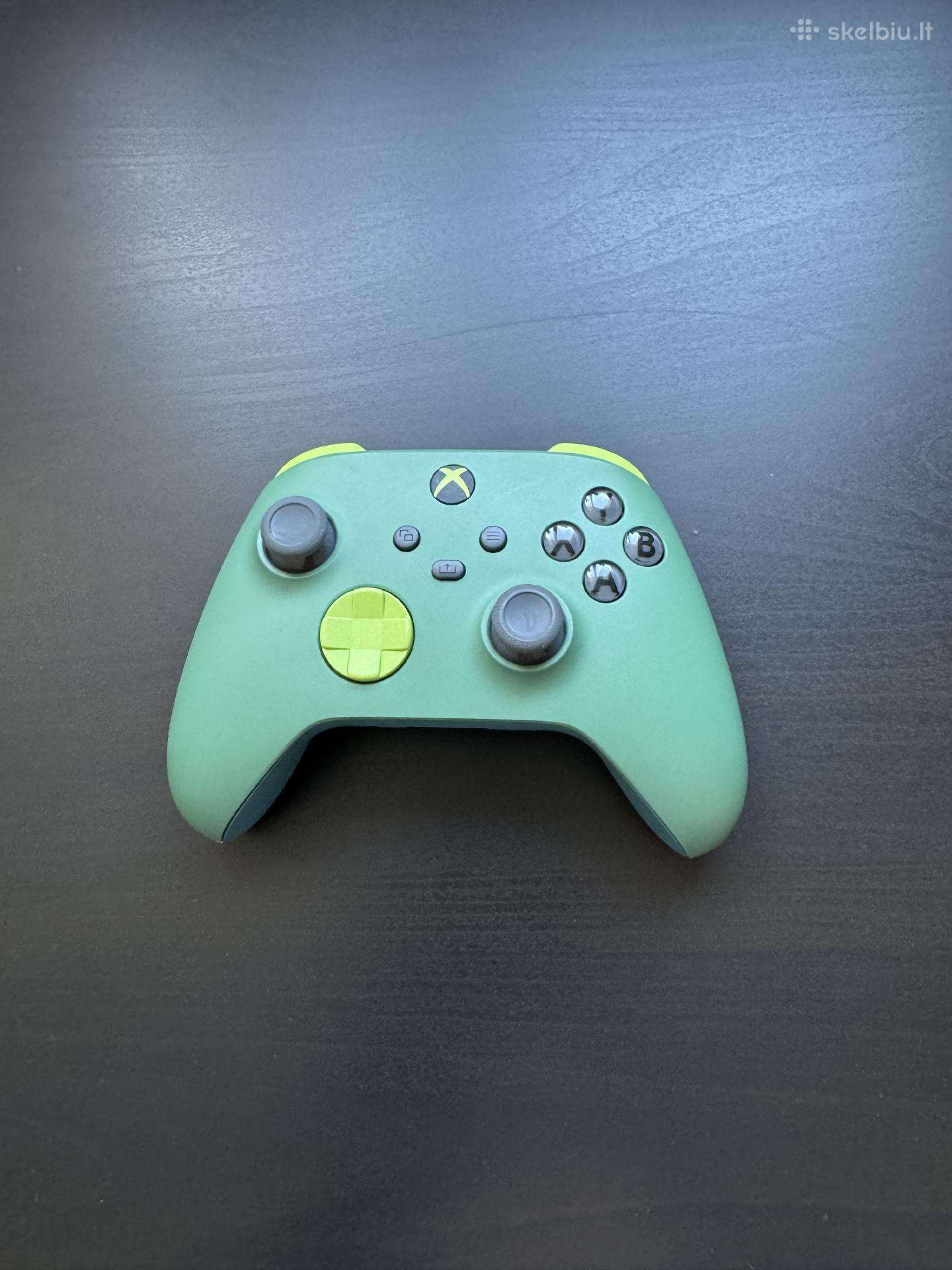Xbox Wireless Controller – inkl. Play & Charge Kit