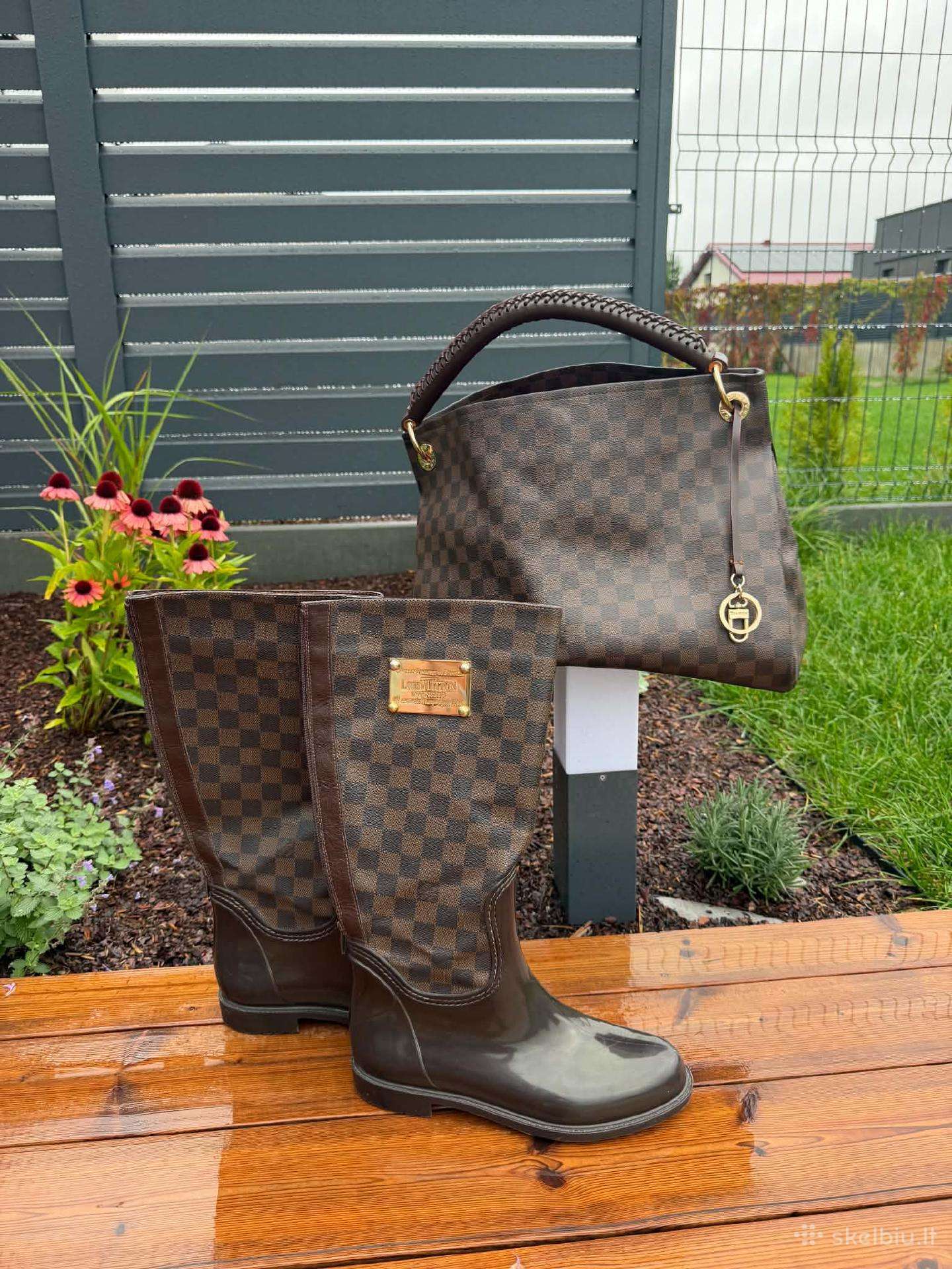 Luise Vuitton guminiai botai