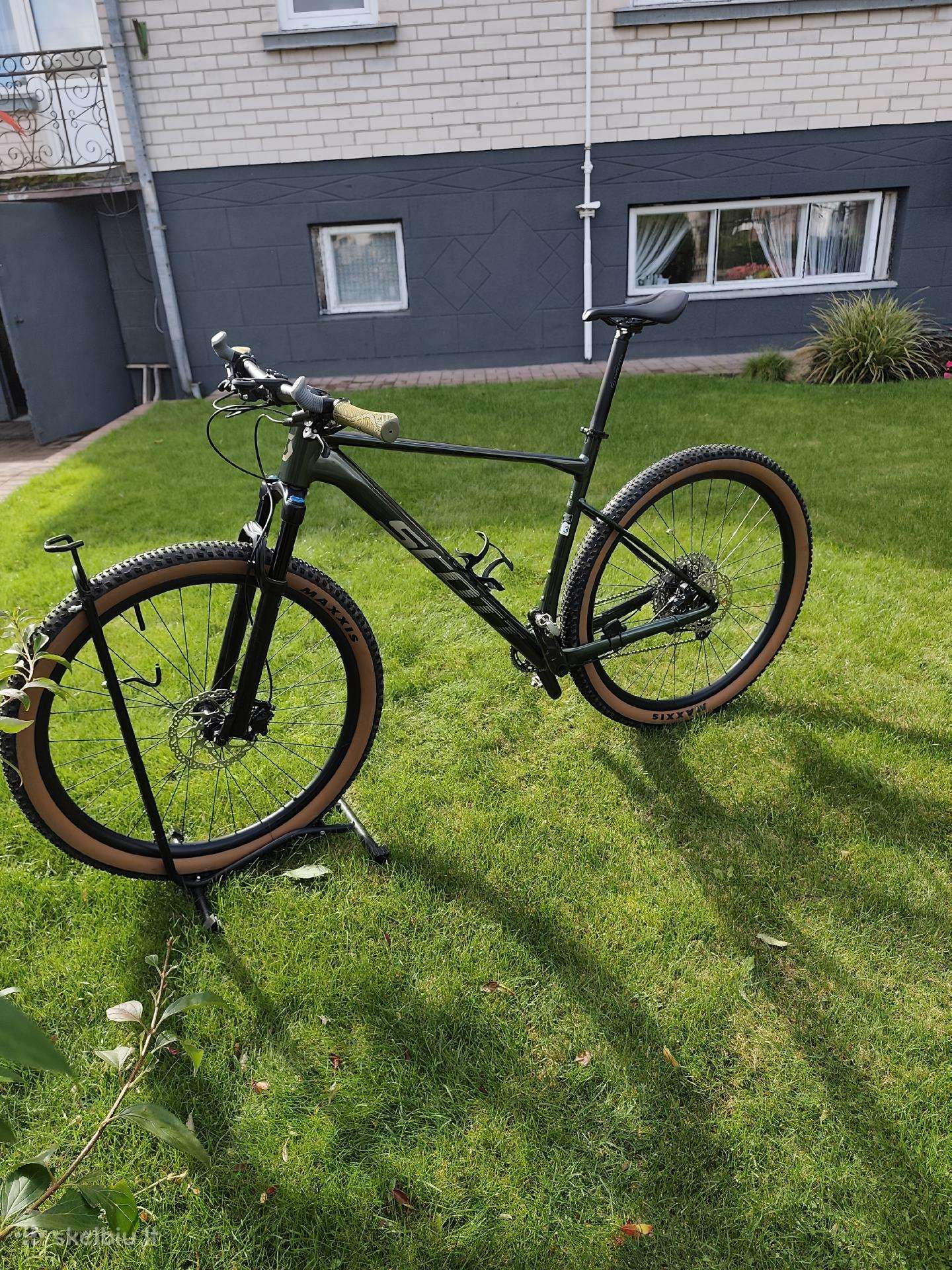 Scott scale 950 dviratis