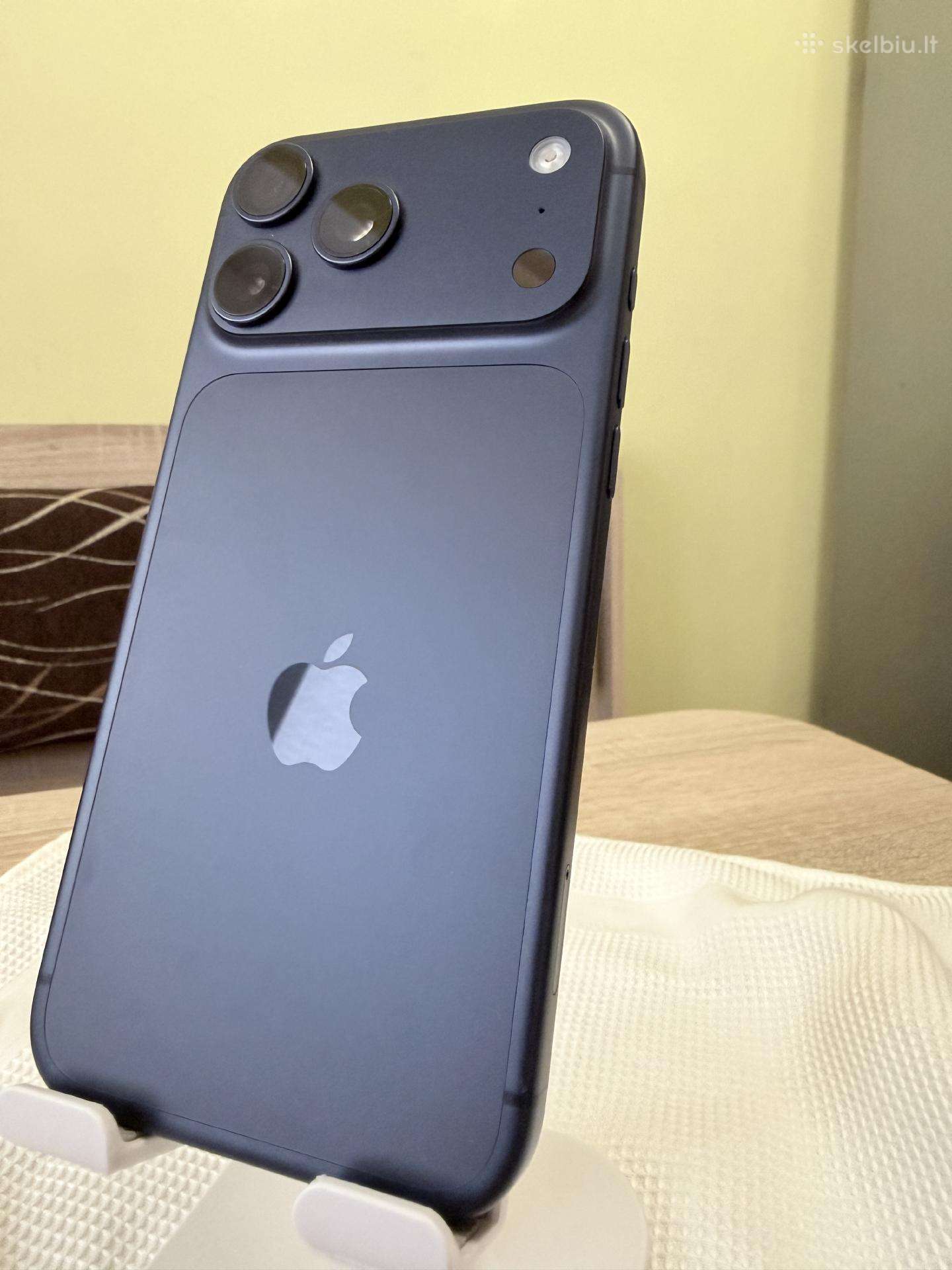 iPhone 17 pro max 256 GB