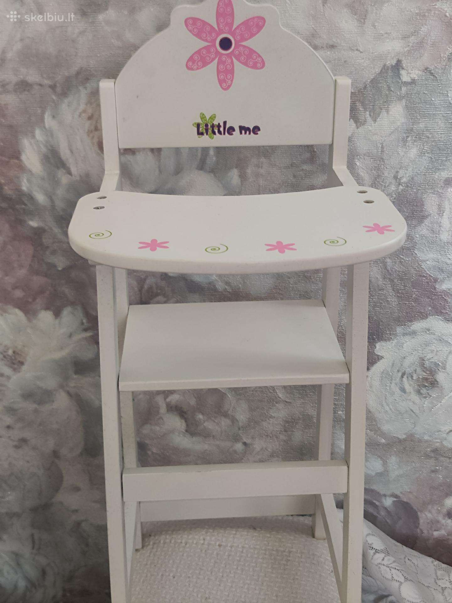 Medinė kėdutė su didele lėlė,baby born lėlės