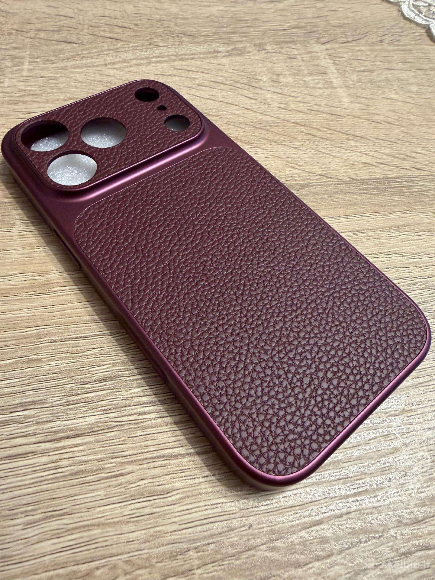 iPhone 18 pro burgundy dėklas