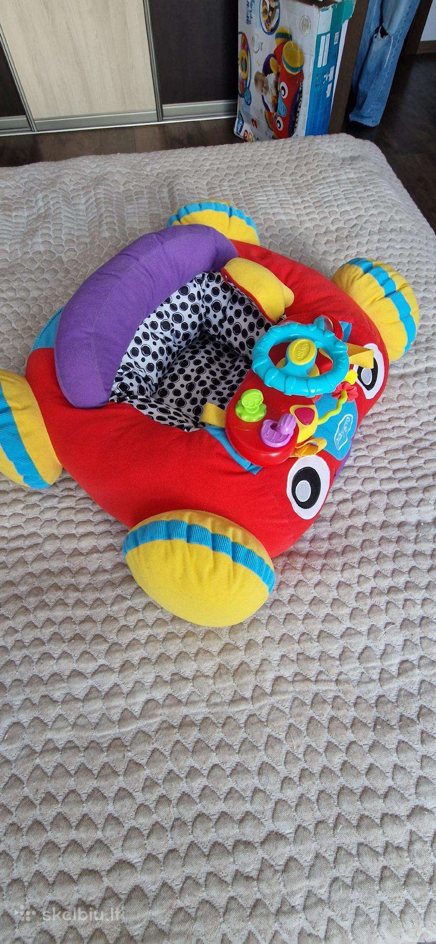 Playgro minkštas muzikinis automobilis