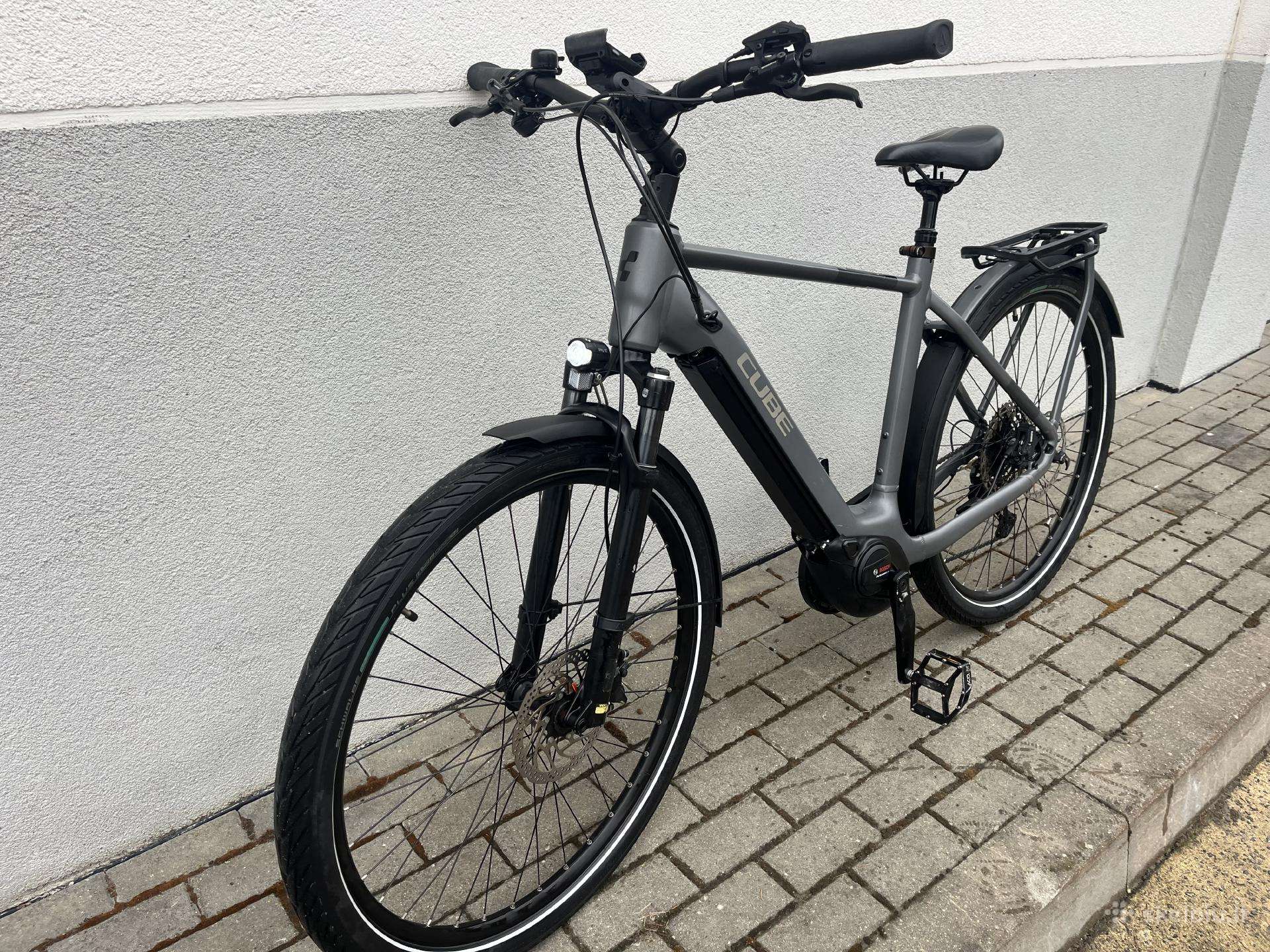 Cube Touring Hybrid Exc 625 2024