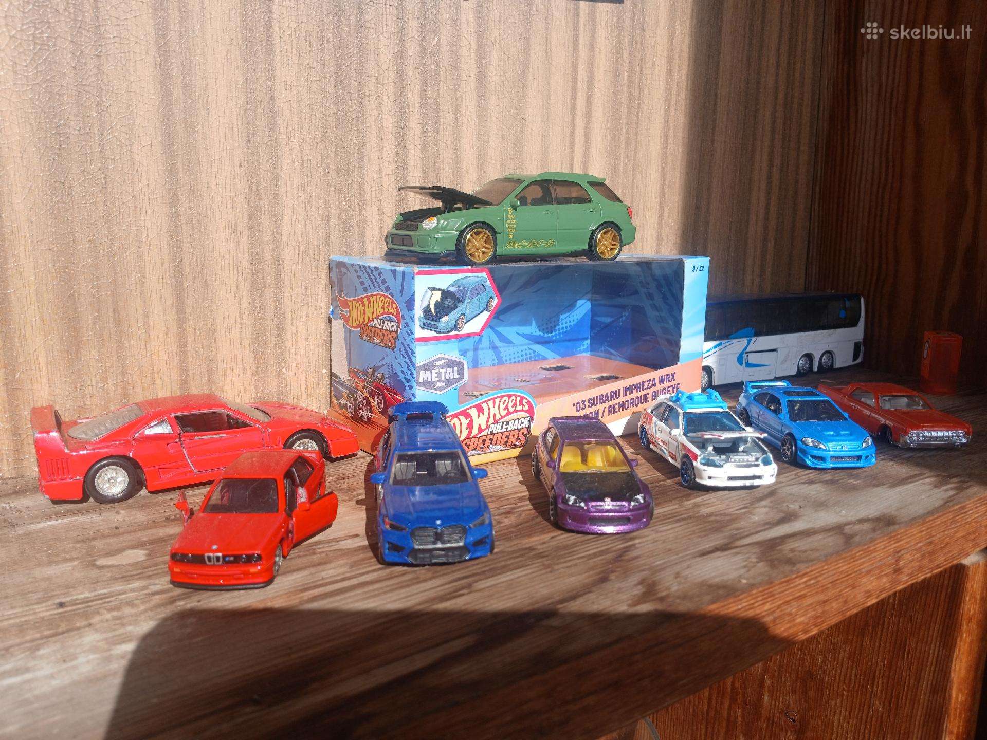 Hotwheels ir majjorete