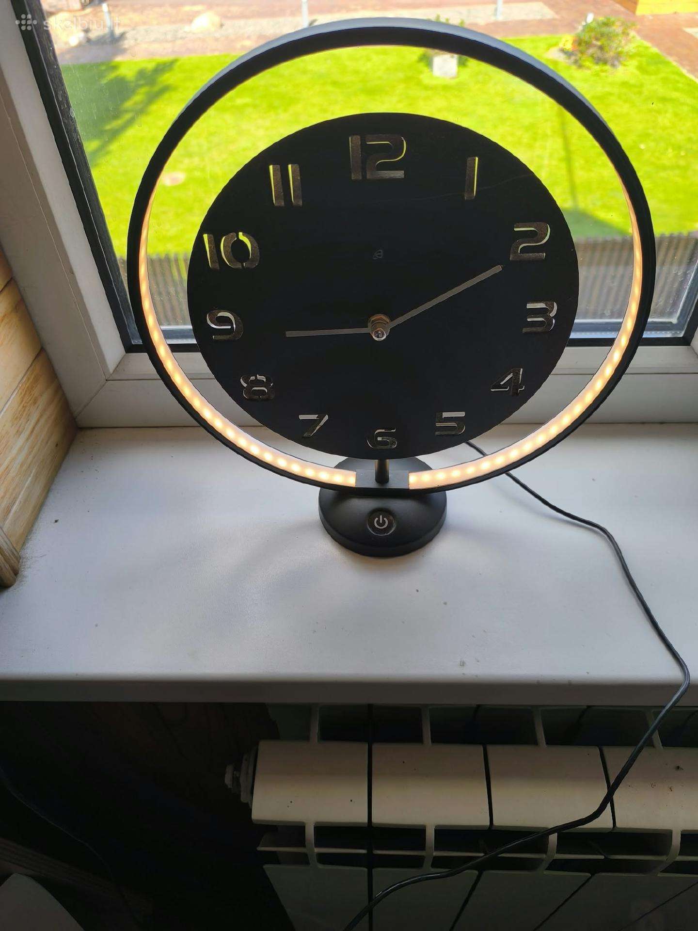 Auriol® stalinis laikrodis su LED šviesos žiedu