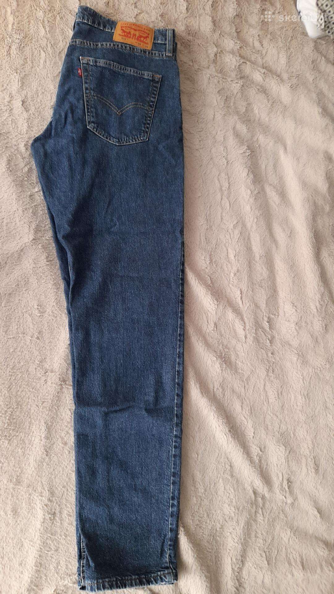 Dzinsai Levis,nauji