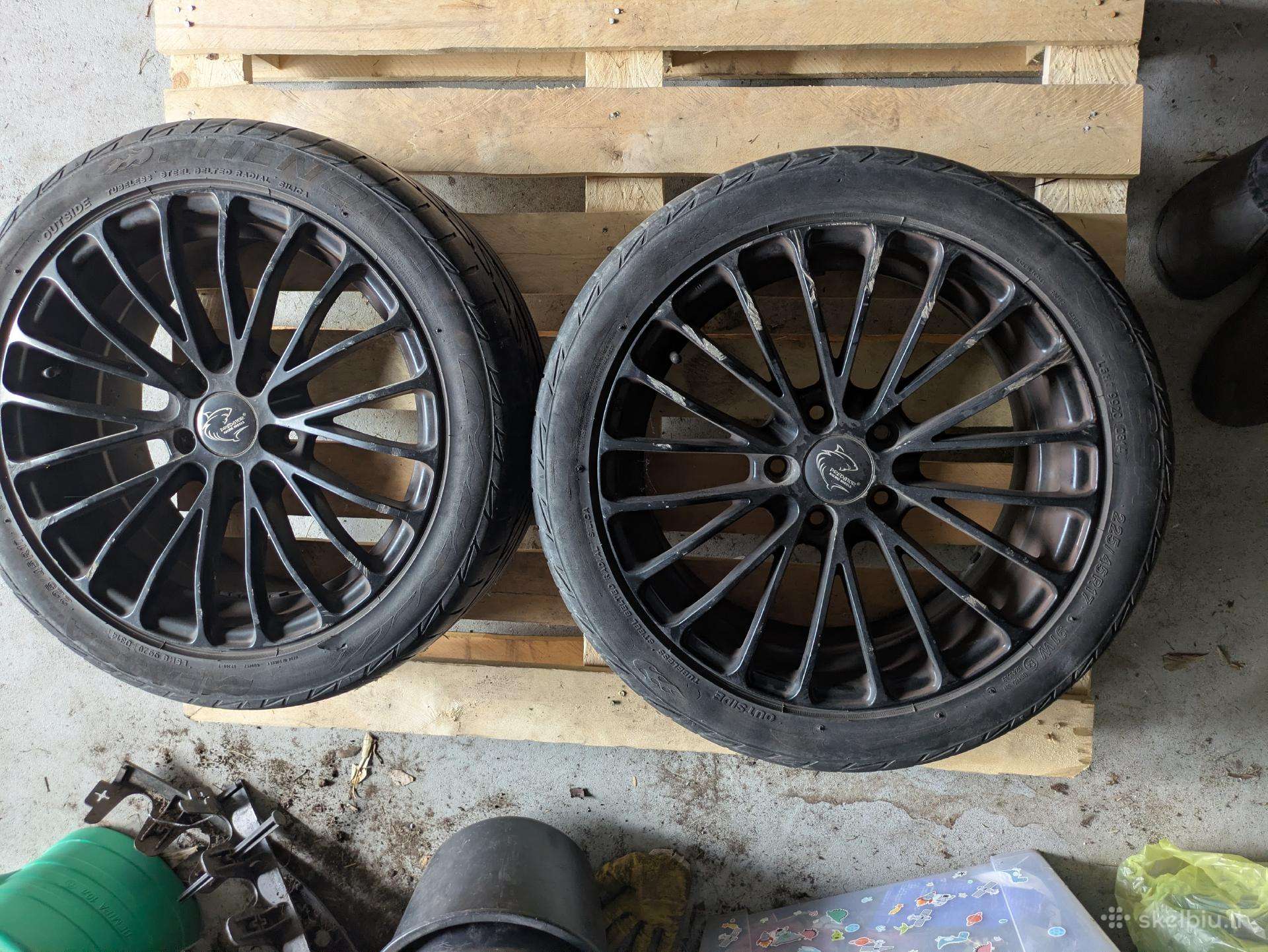 Juodi R17 ratlankiai