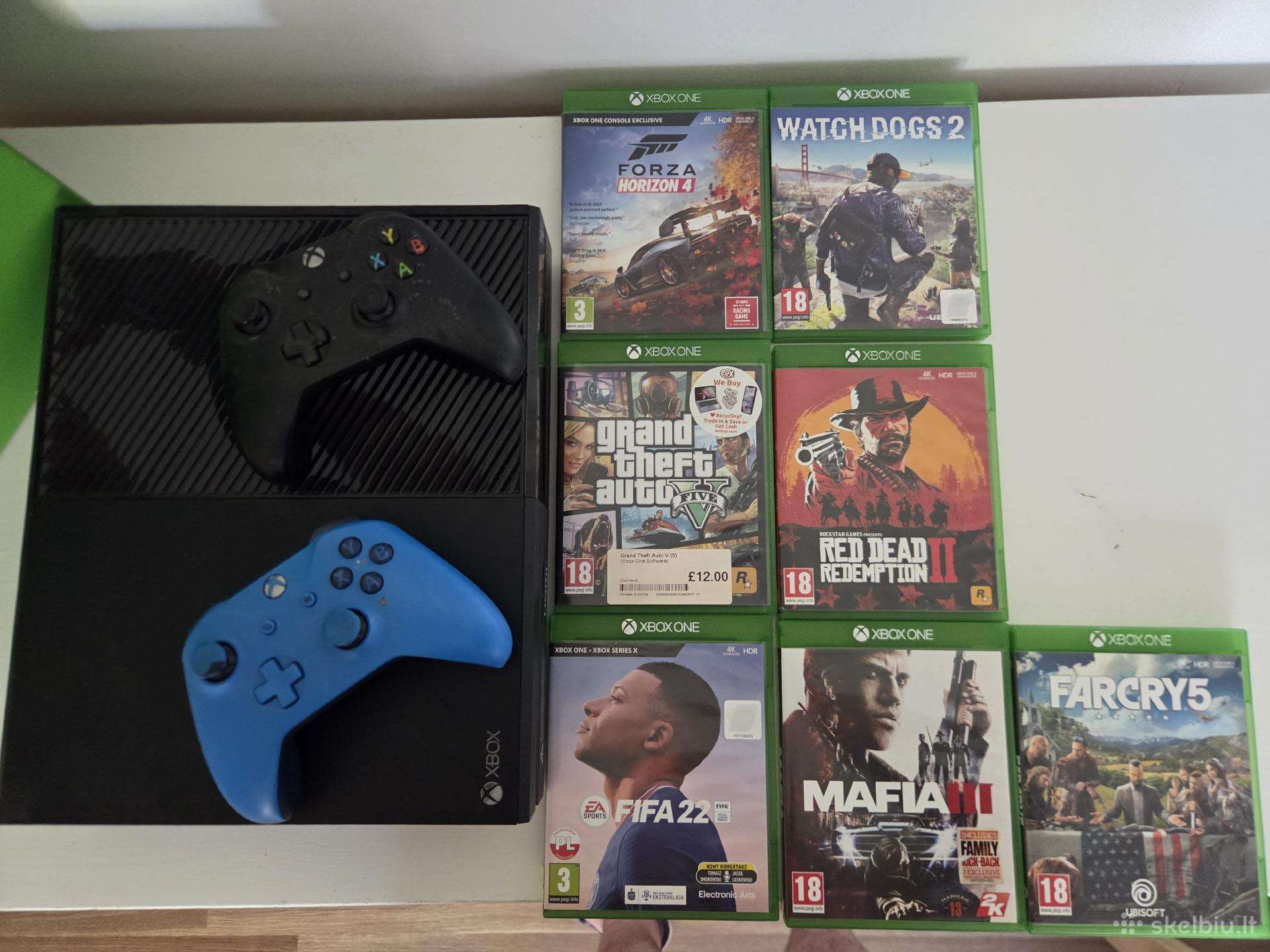 Xbox One 1tb + 2 pultai + 7 žaidimai