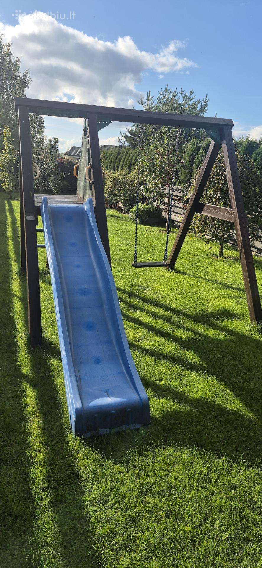 Supynės su čiuožykla