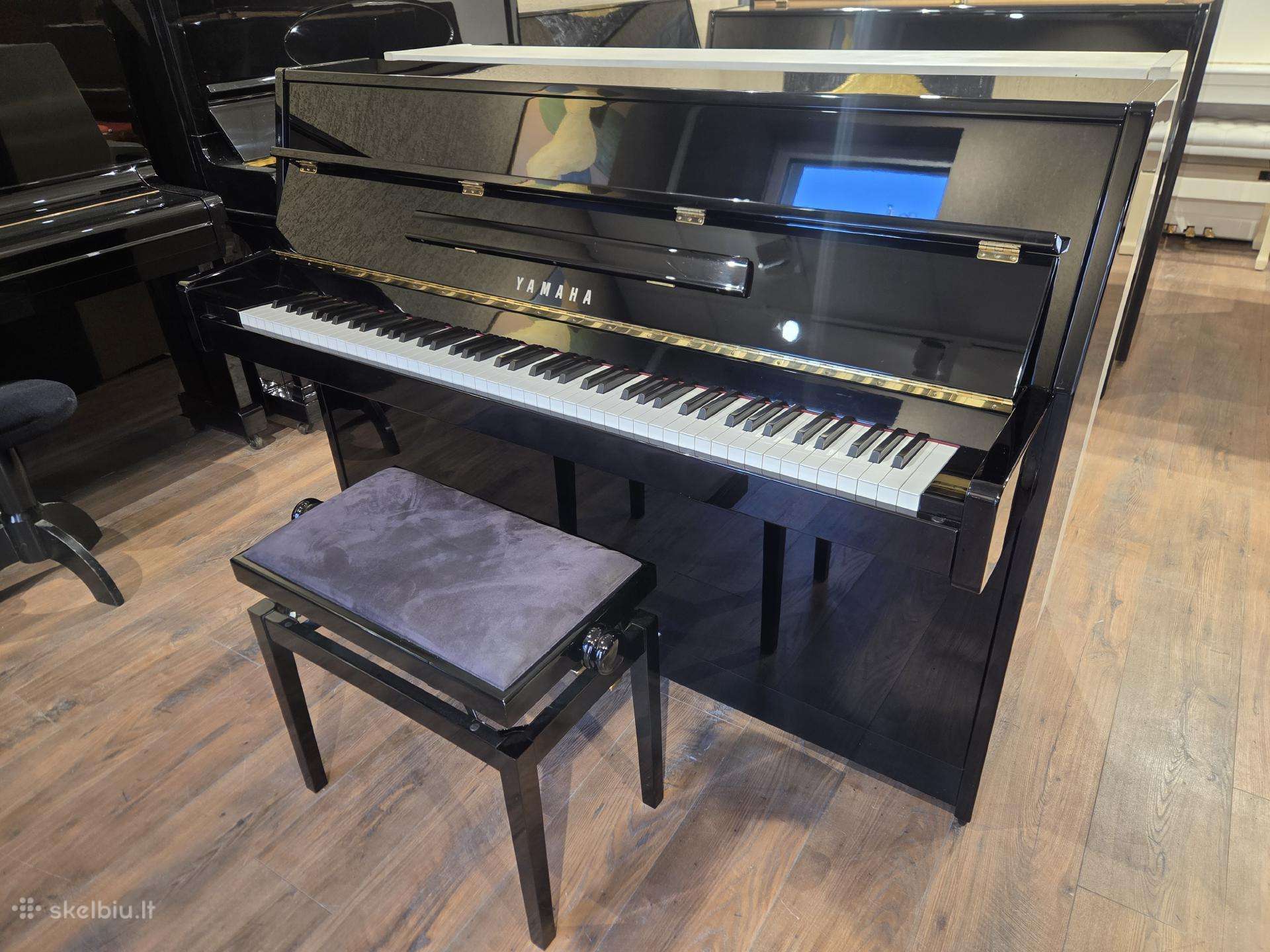 Pianinas Yamaha C-109