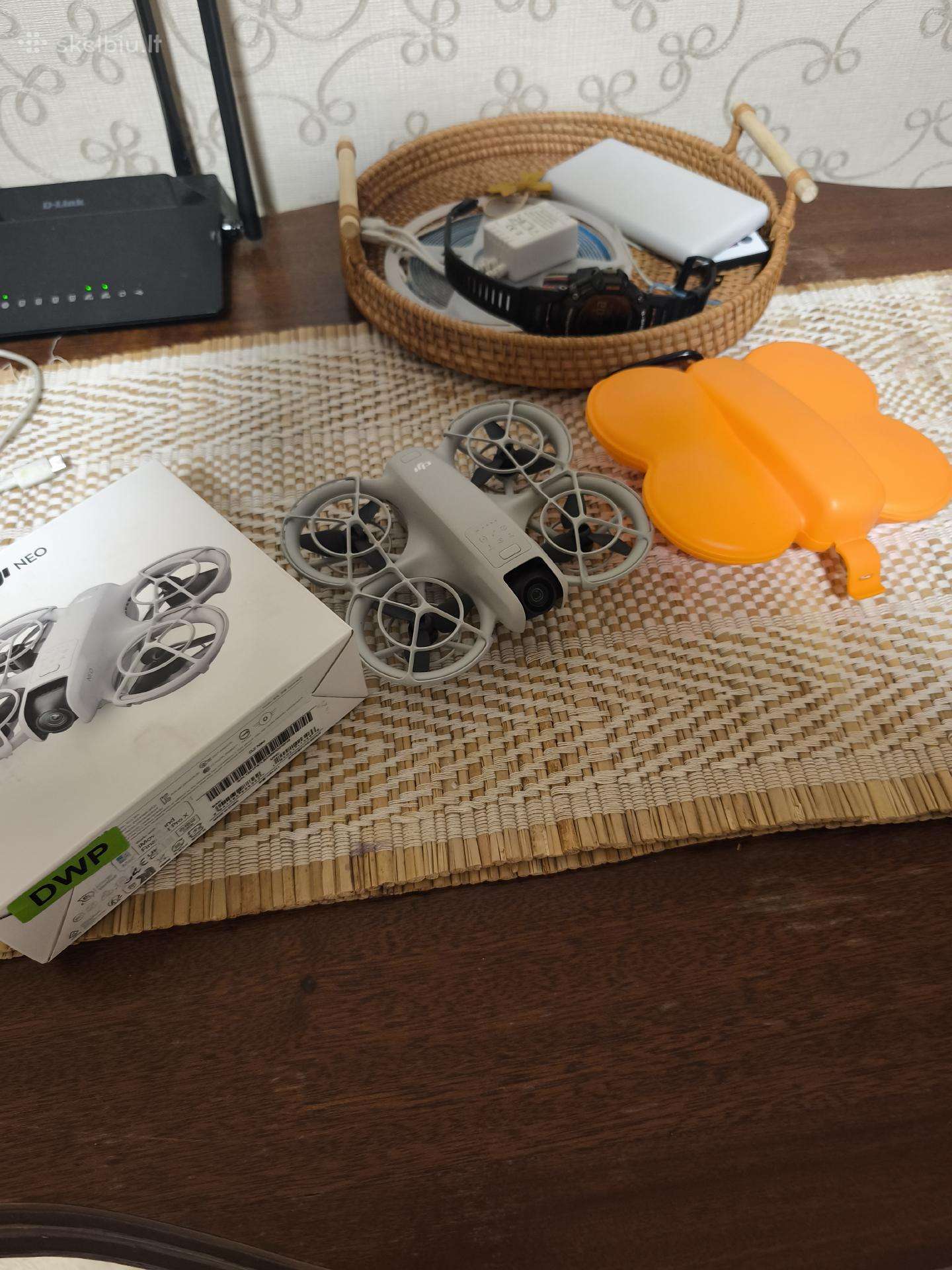 Dji Neo