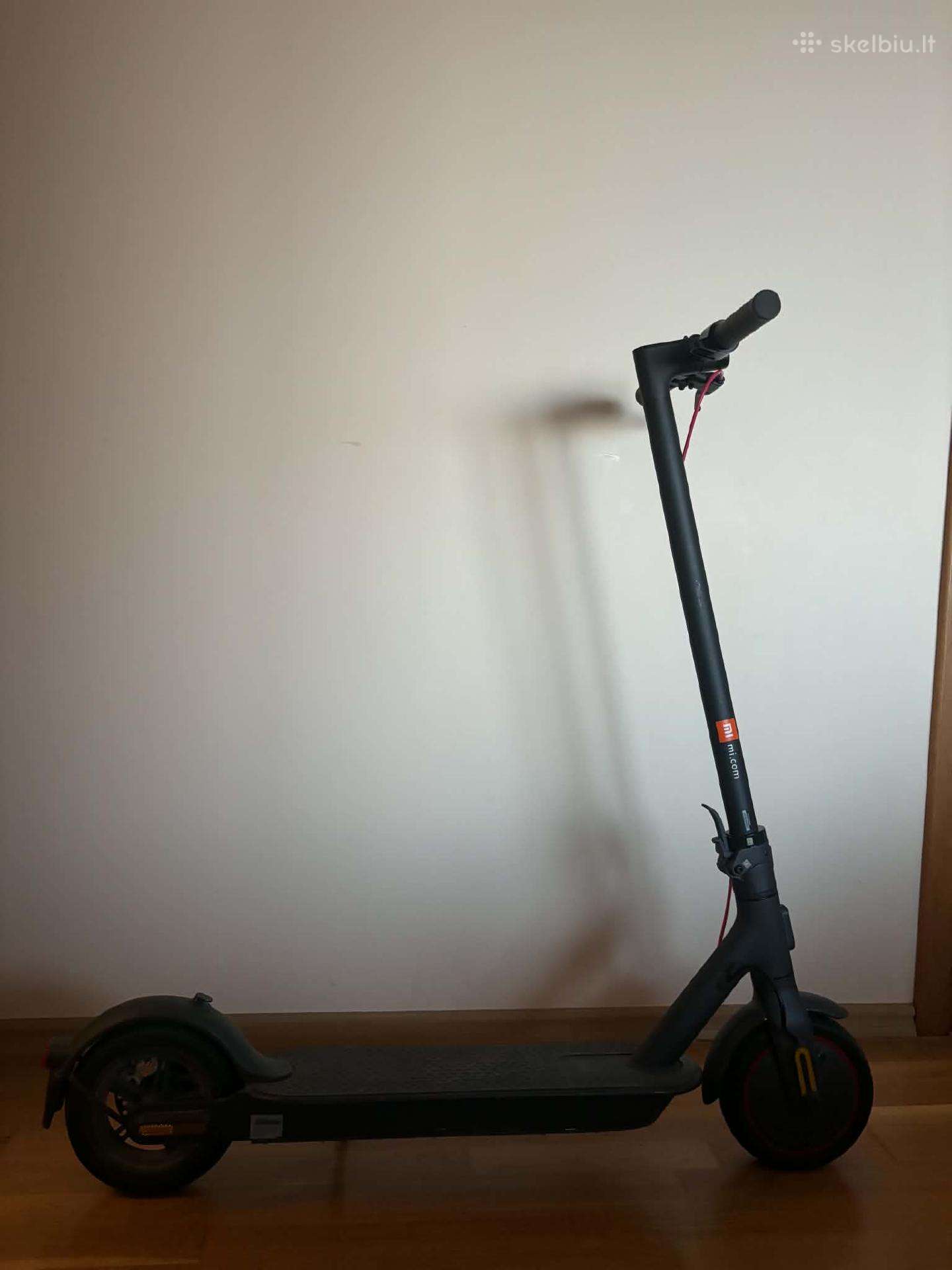 Parduodamas Xiomi mi elektrinis paspirtukas.