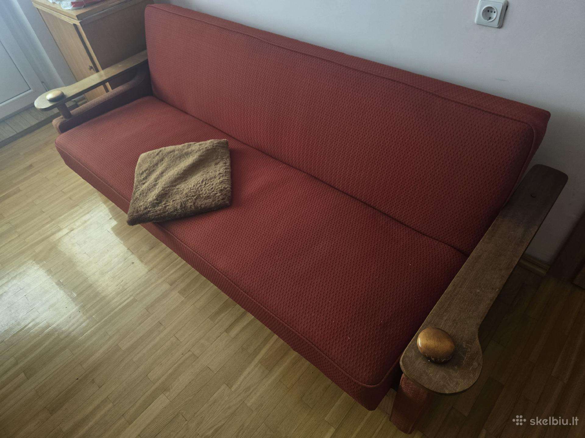 Dovanoju sofa lova