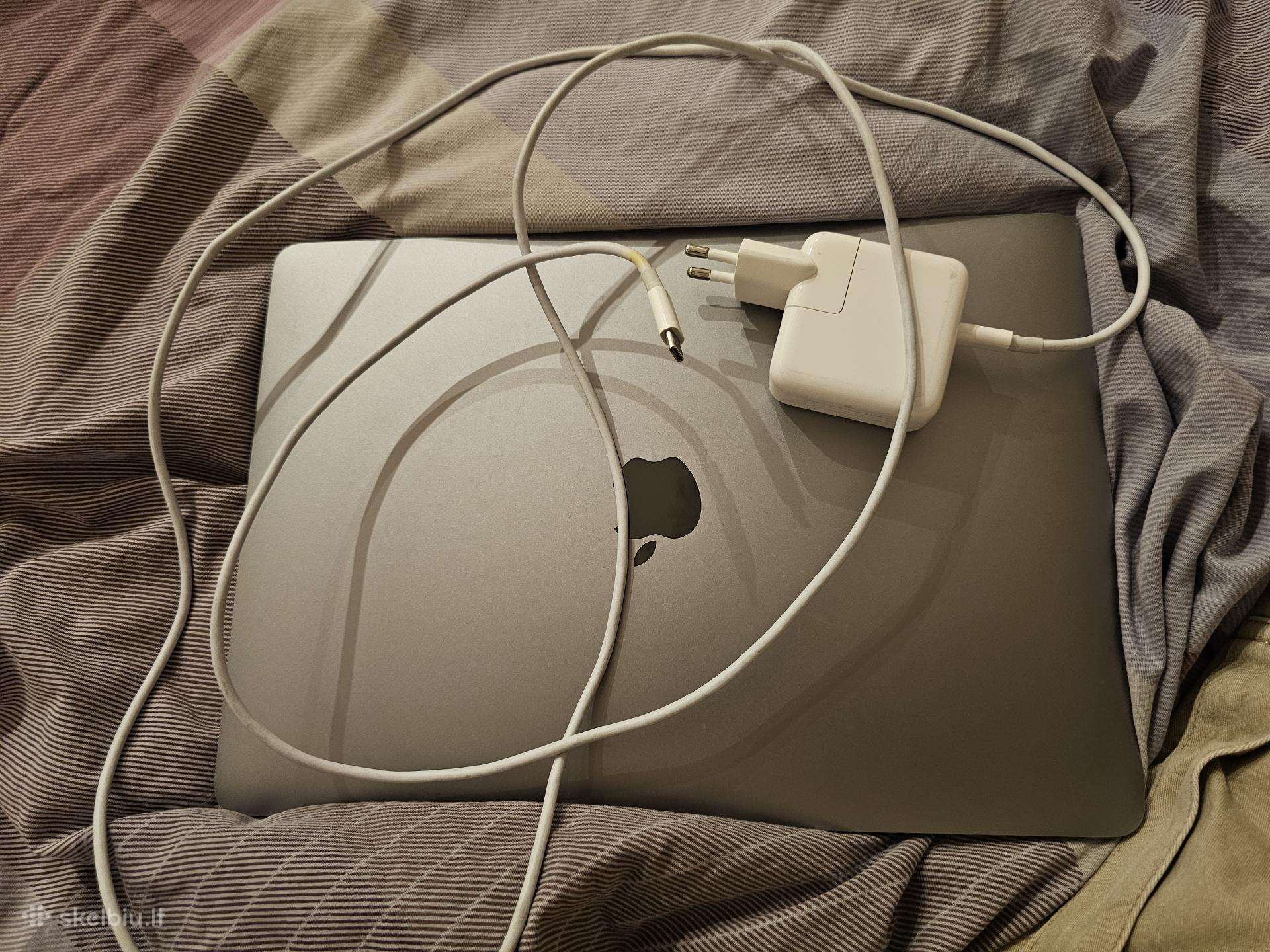MacBook Air 13" M1 8gb / 256gb
