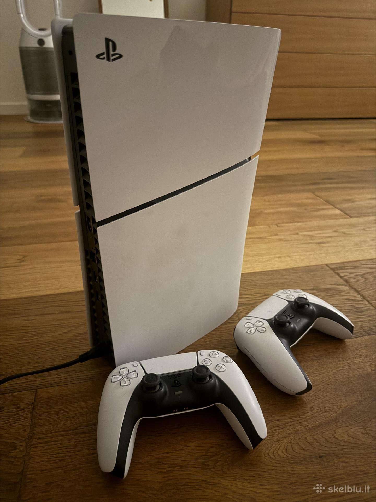 Parduodu Ps5 su dviejais kontroleriais