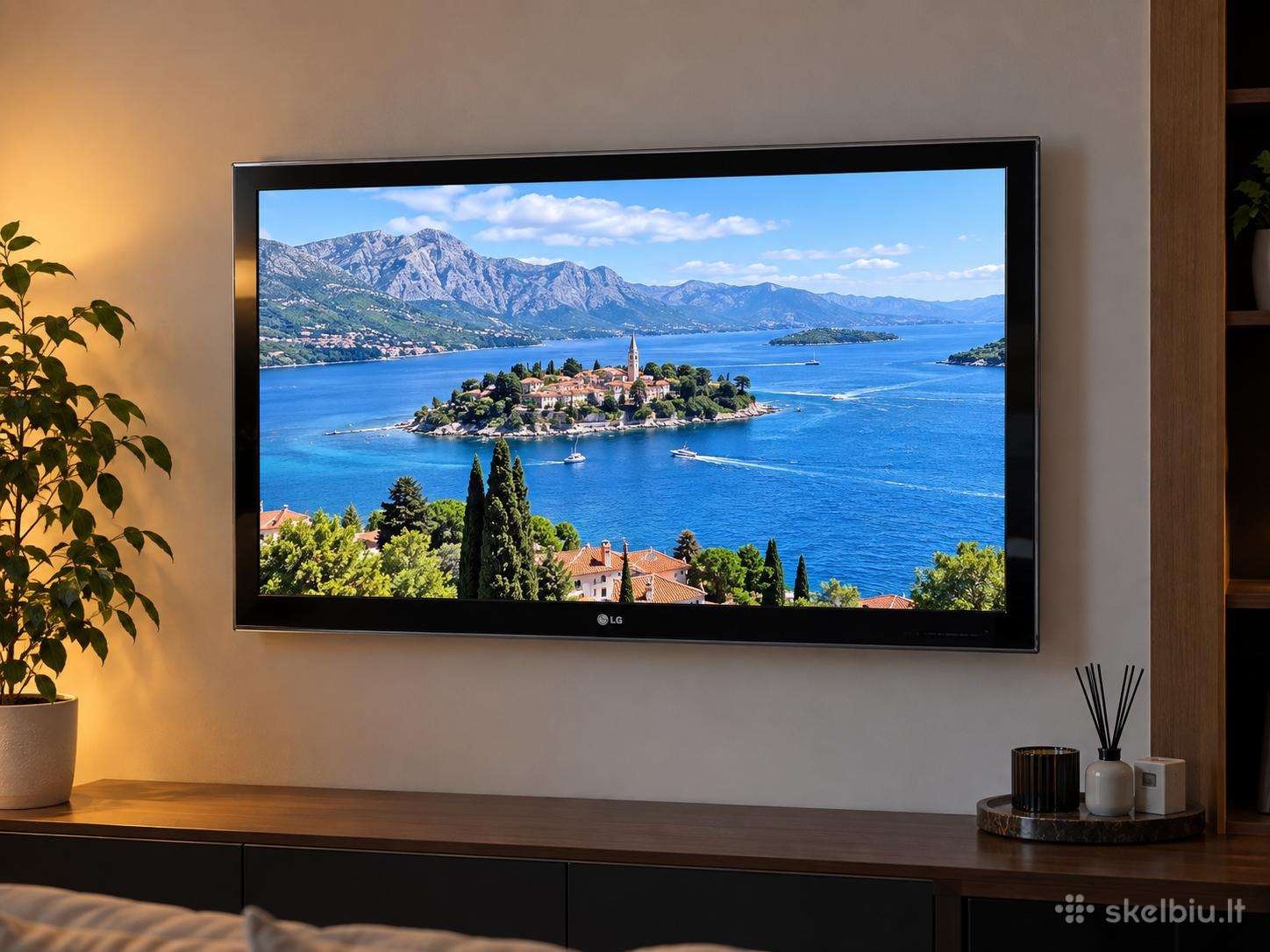 LG 47 Full HD Cinema 3D, 100 Hz+sieninis laikiklis