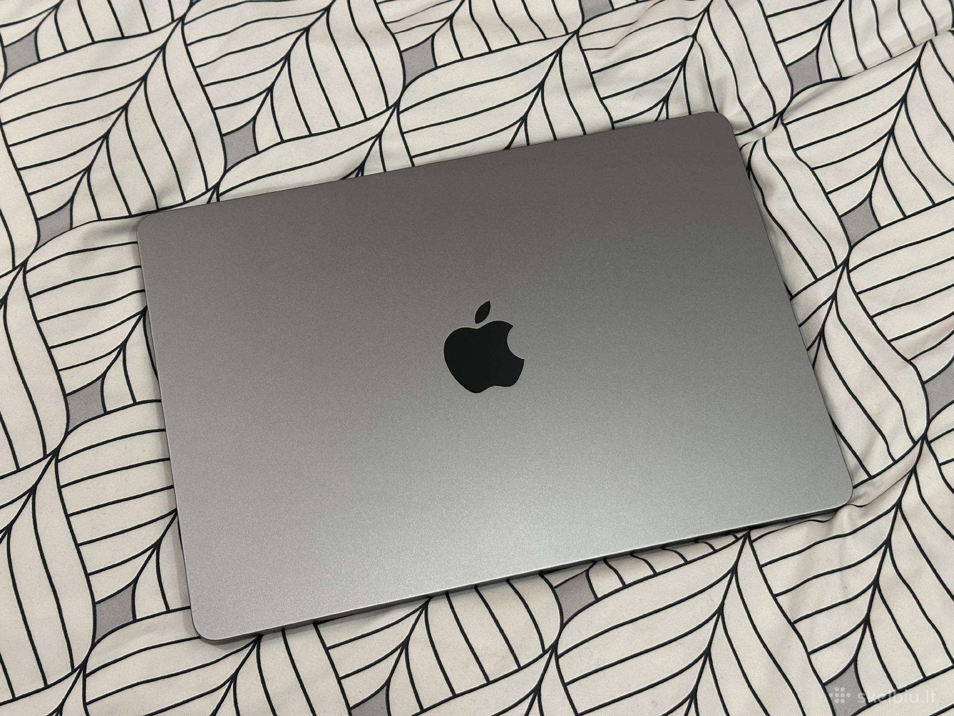 MacBook Air 13 M3 / 8gb / 256gb