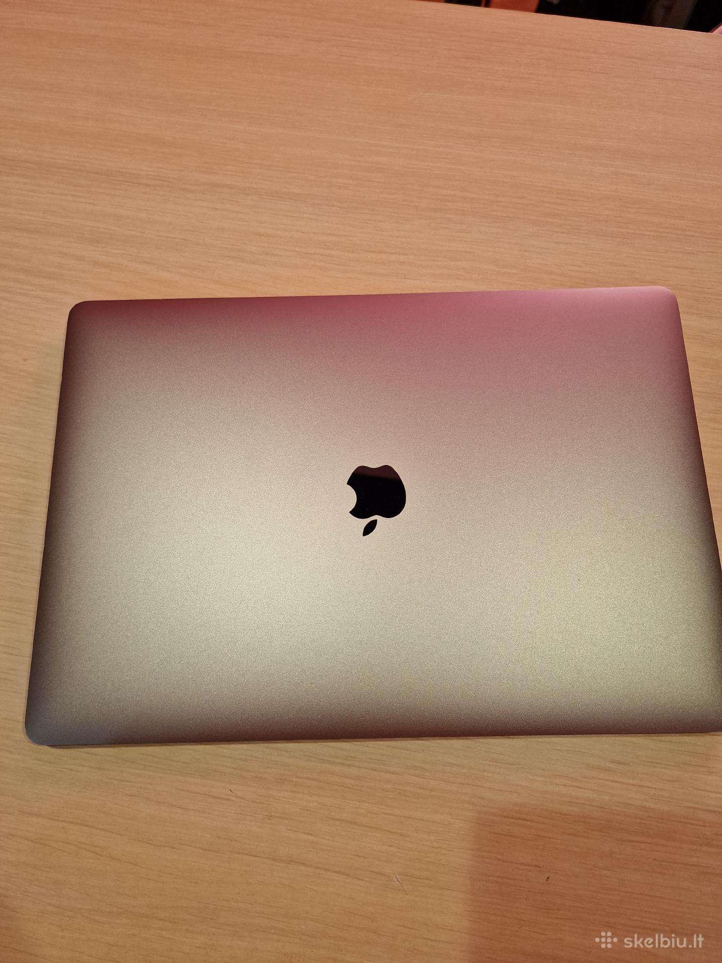 MacBook Pro 15, 2017, 16gb RAM, 500gb SSD