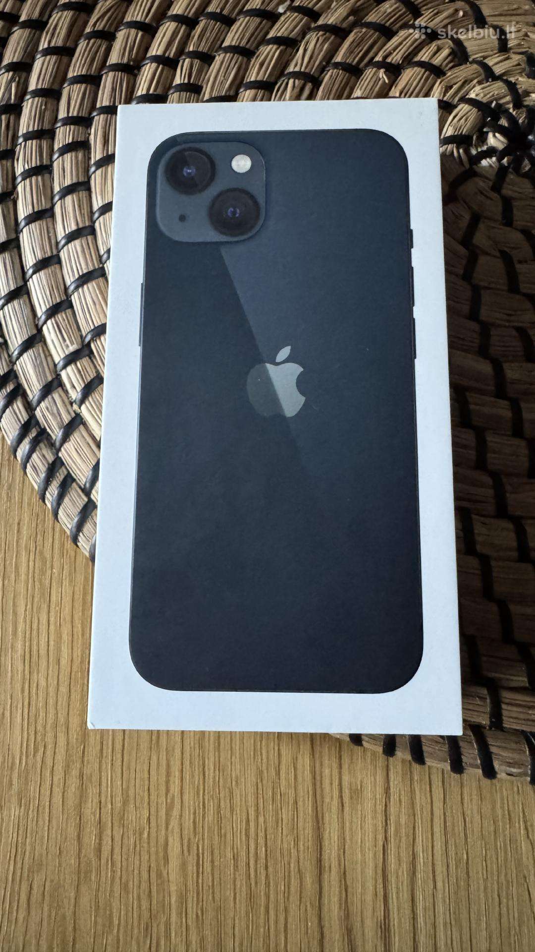 iPhone 13