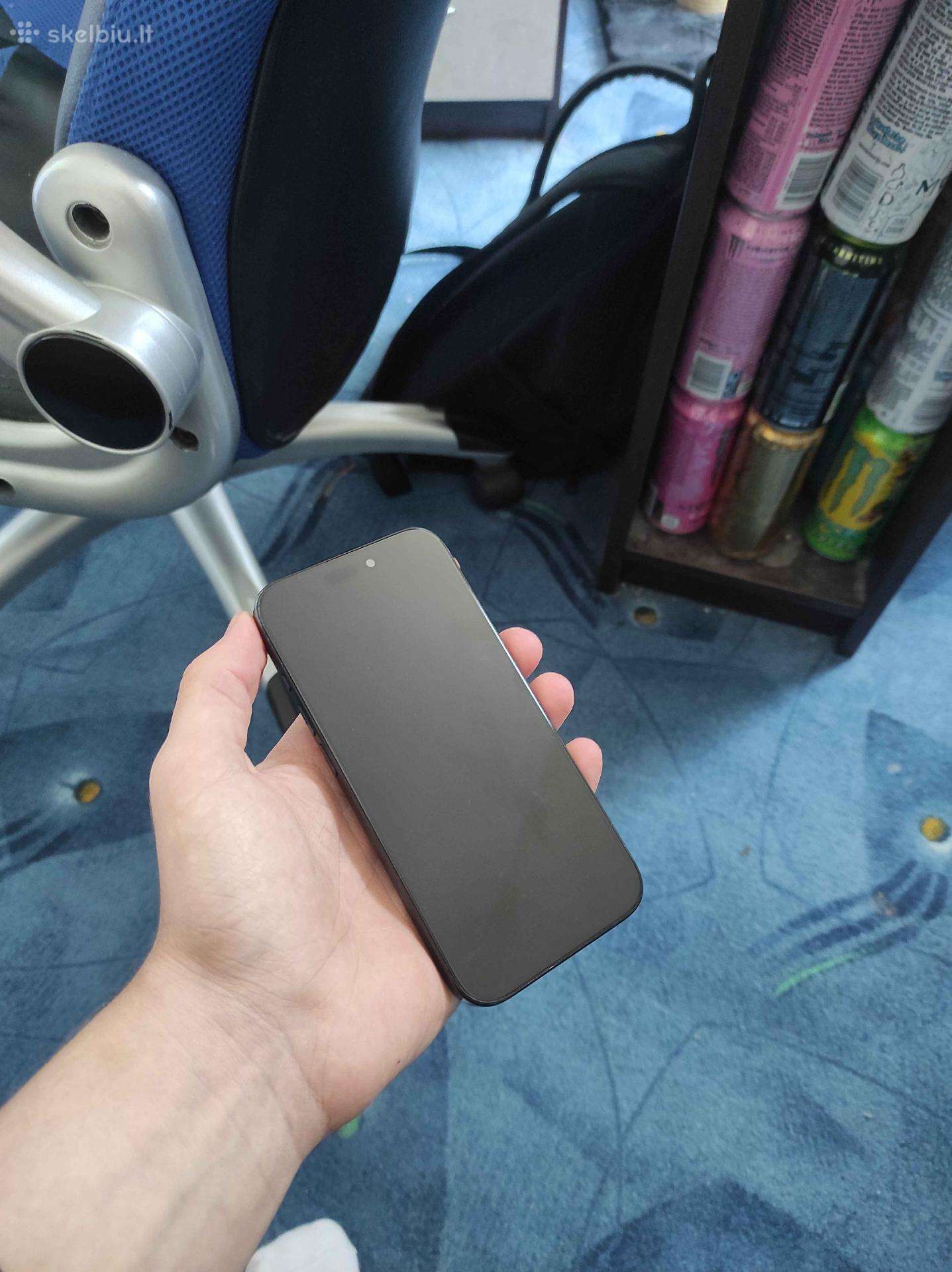 Parduodamas puikios būklės iPhone 15 Pro, 128 GB.
